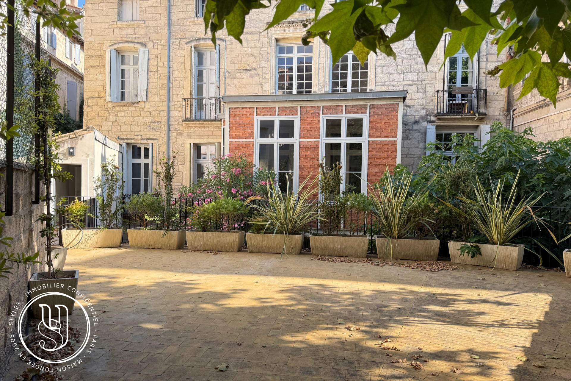 Montpellier - centre historique, cachet, restauration de luxe, terrasse et h - image 13