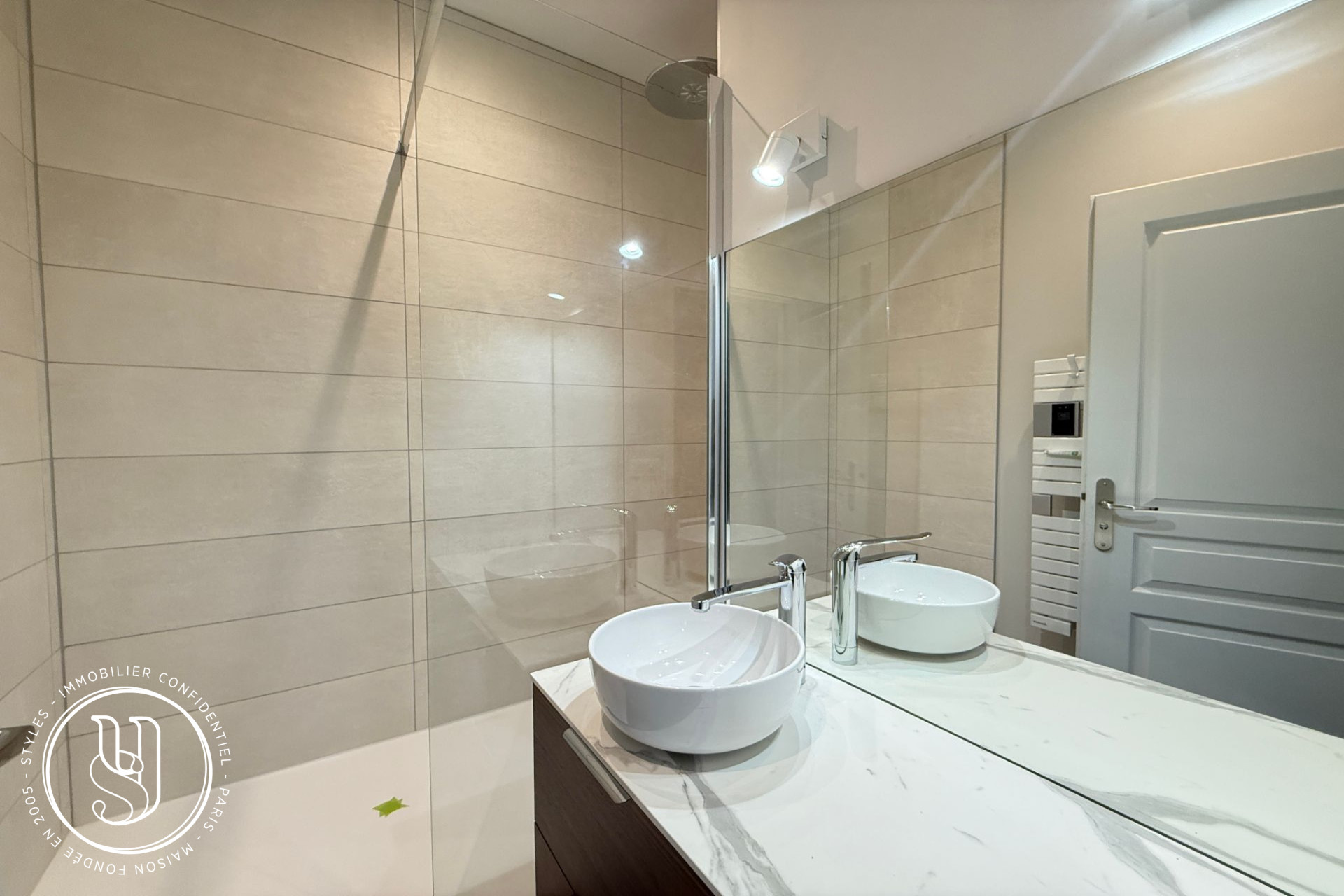 Montpellier - historic center, character, luxury catering, terrace and priva - image 13