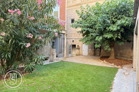 Montpellier - centre historique classé - exceptionnel appartement de maître - image 1
