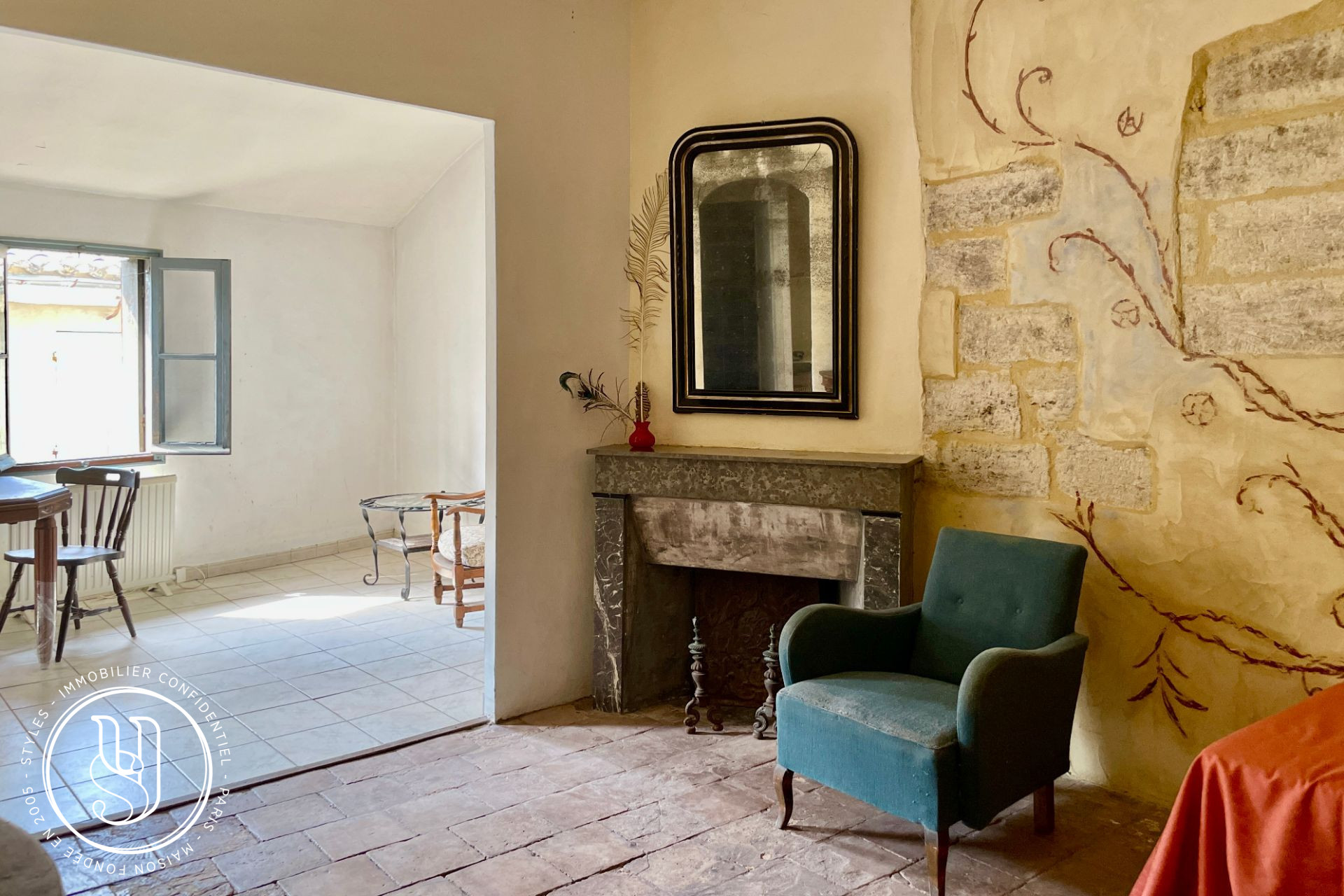 Uzès - historic center, a beautiful project with courtyard and terrac - image 12