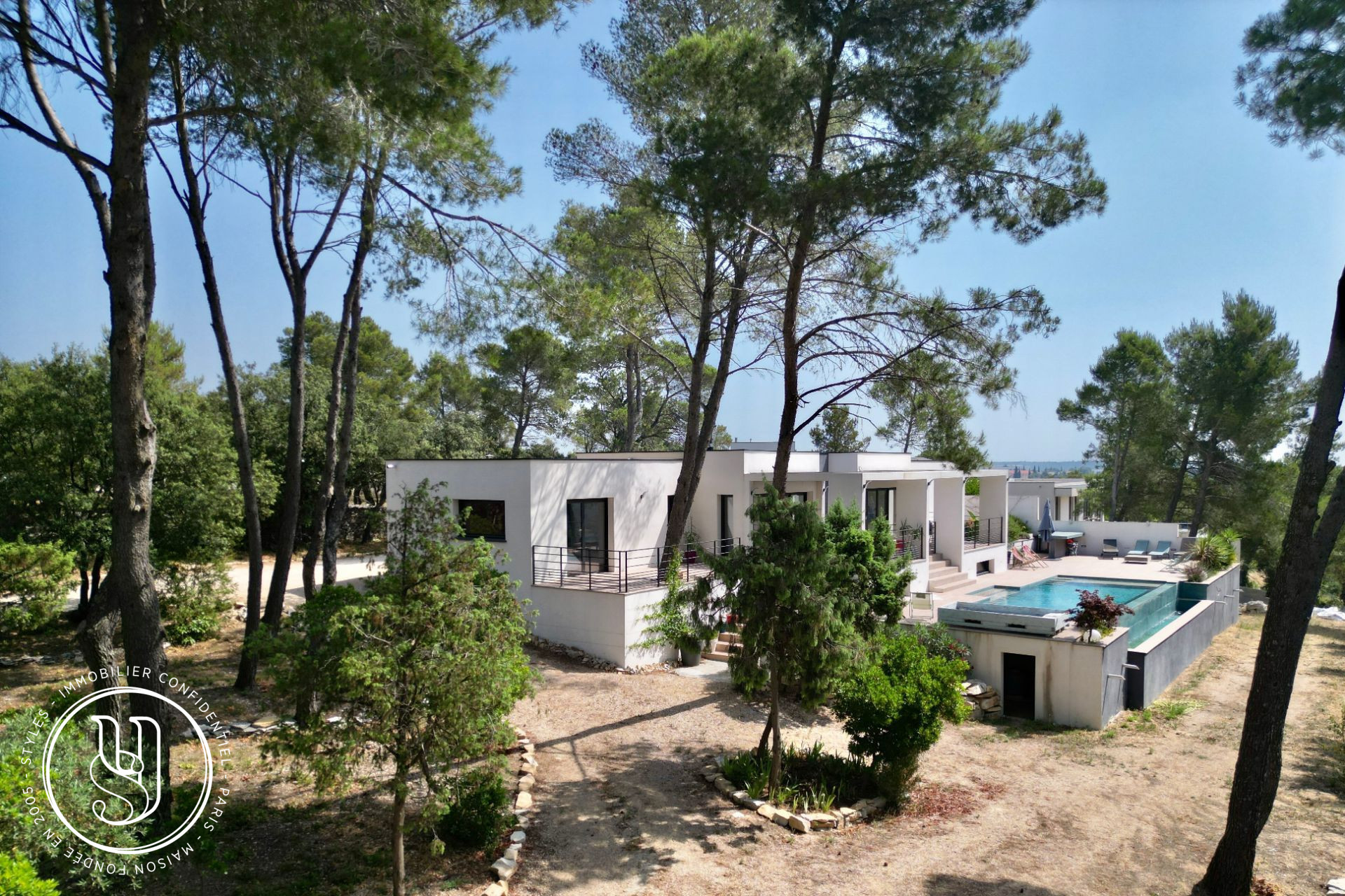 Nîmes - , a remarkable property with breathtaking views - image 12