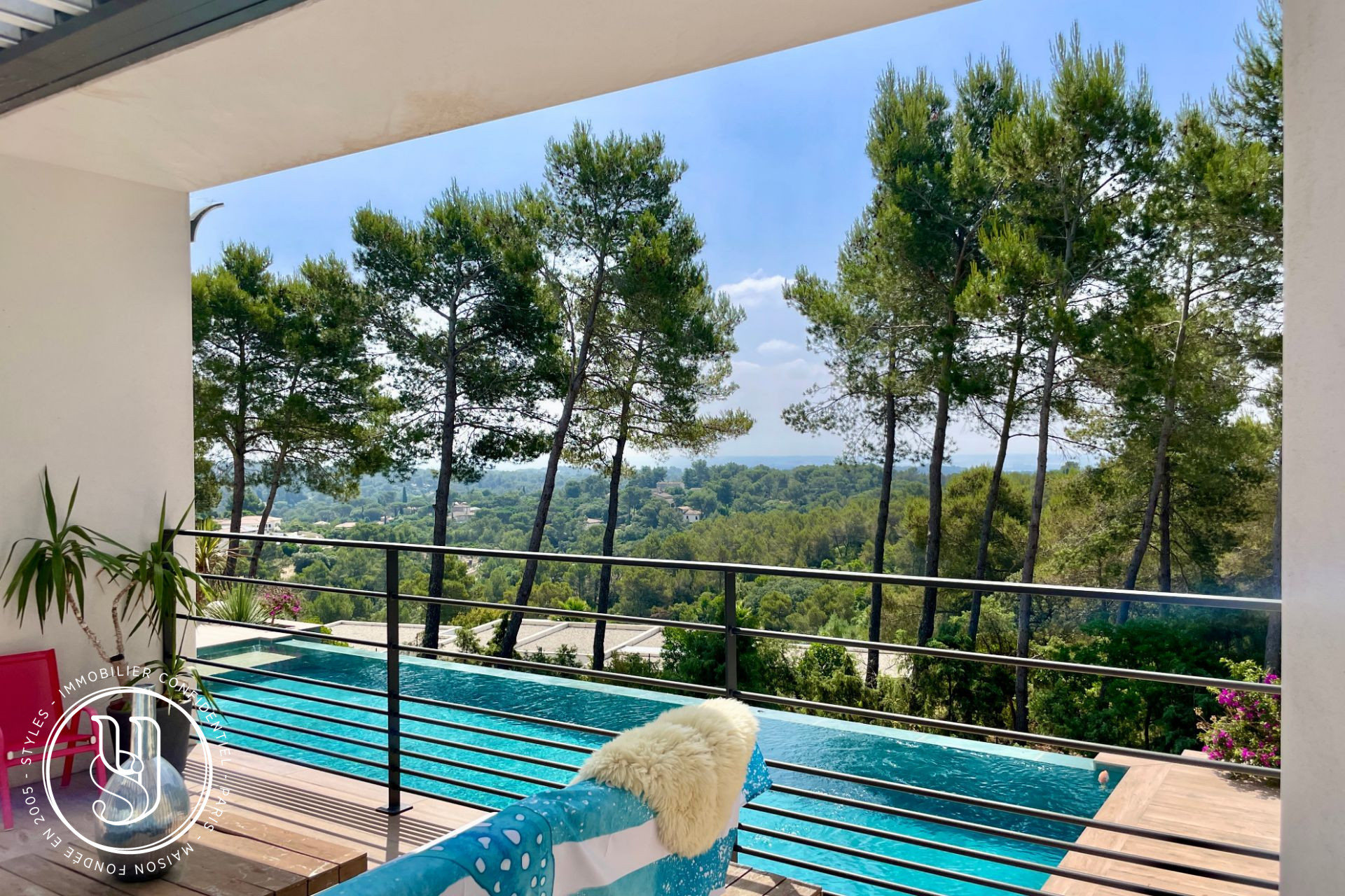 Nîmes - , a remarkable property with breathtaking views - image 19