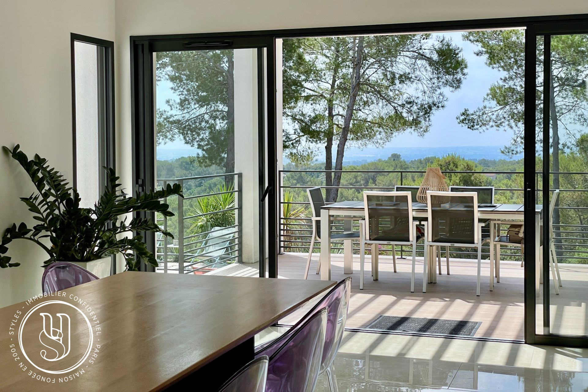 Nîmes - , a remarkable property with breathtaking views - image 4