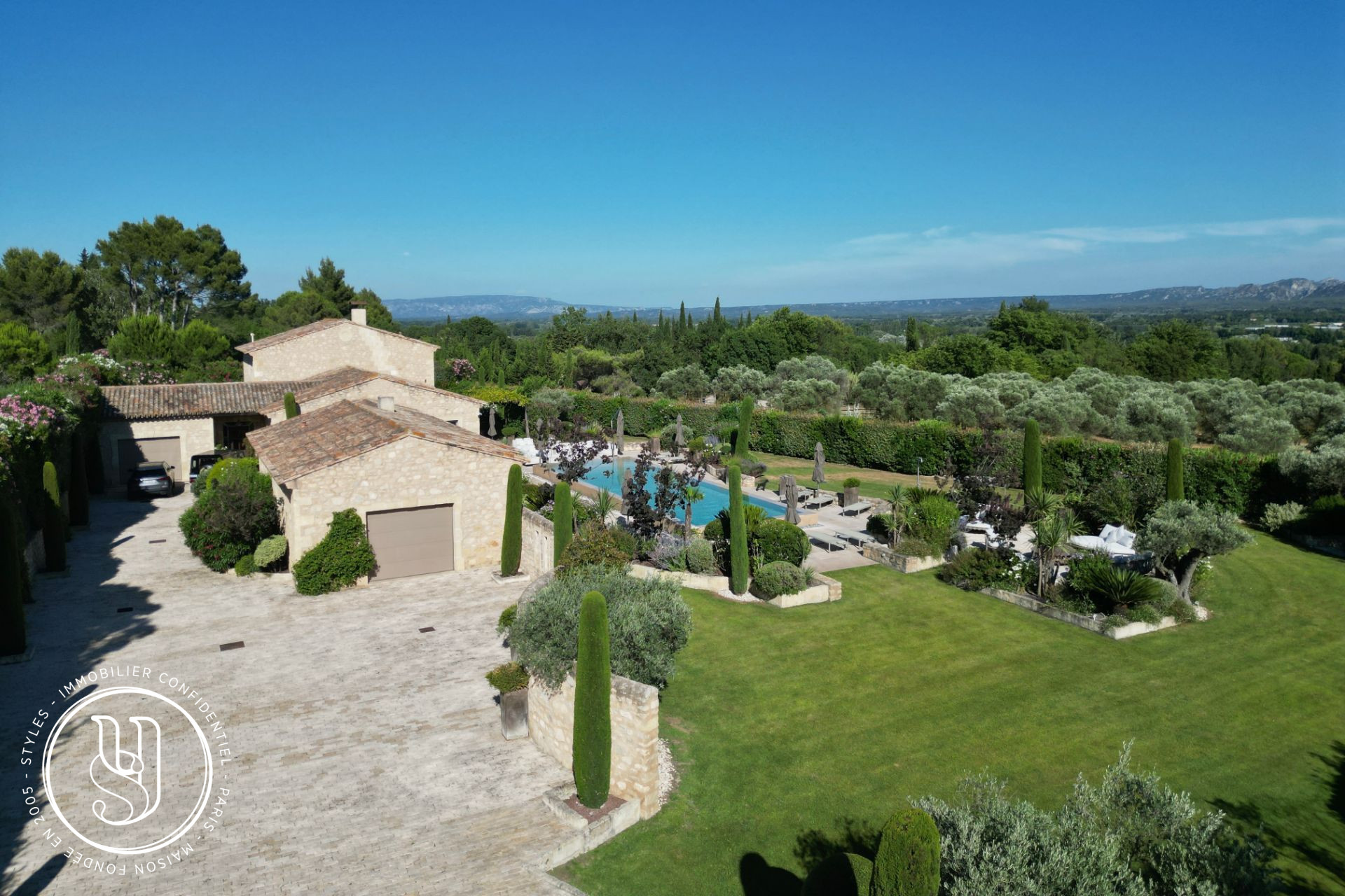 Saint-Rémy-de-Provence - Absolute rarity with panoramic view, - image 17