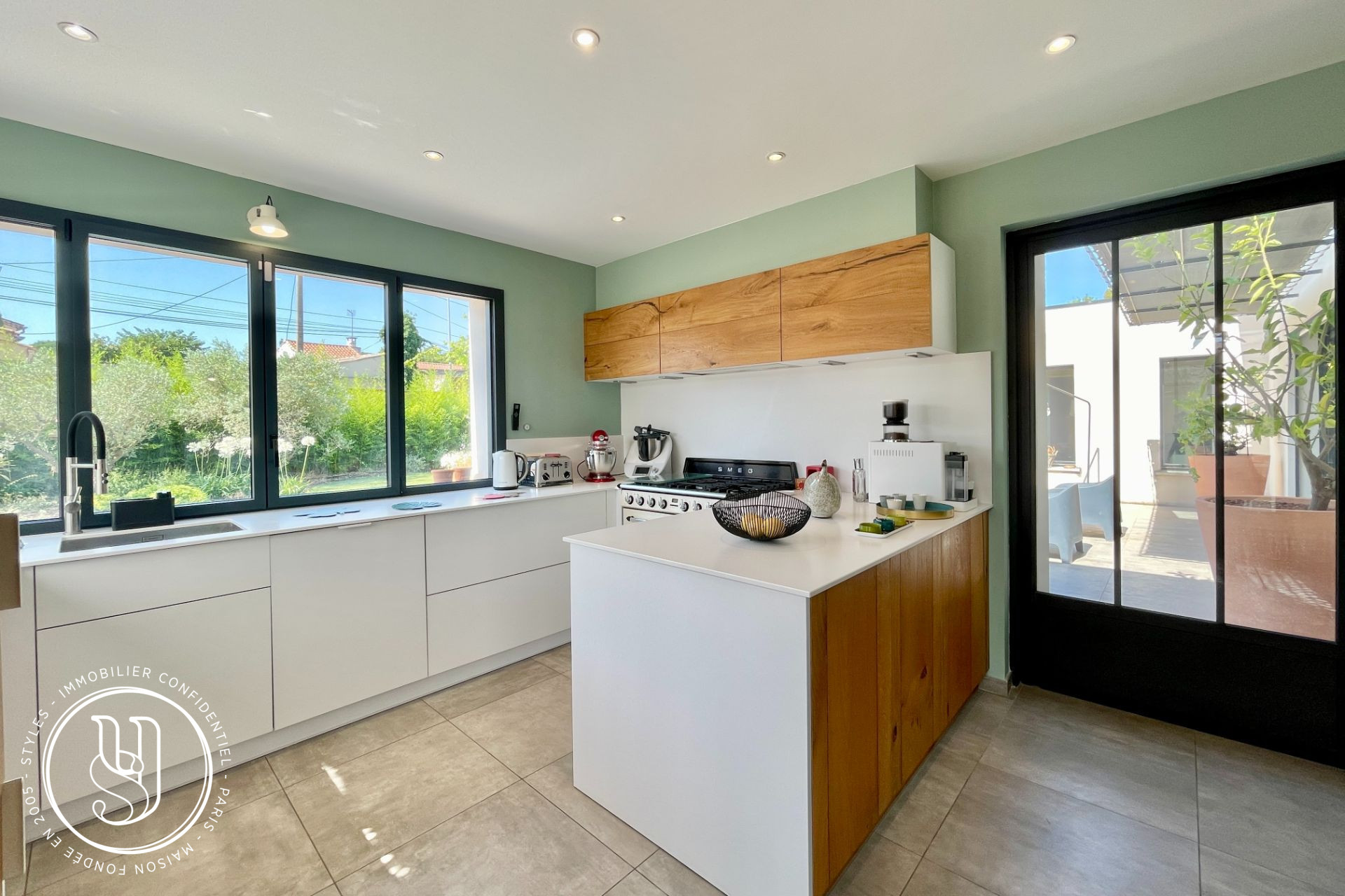 Saint-Rémy-de-Provence - Une villa contemporaine d''exception face aux Alpilles - image 6