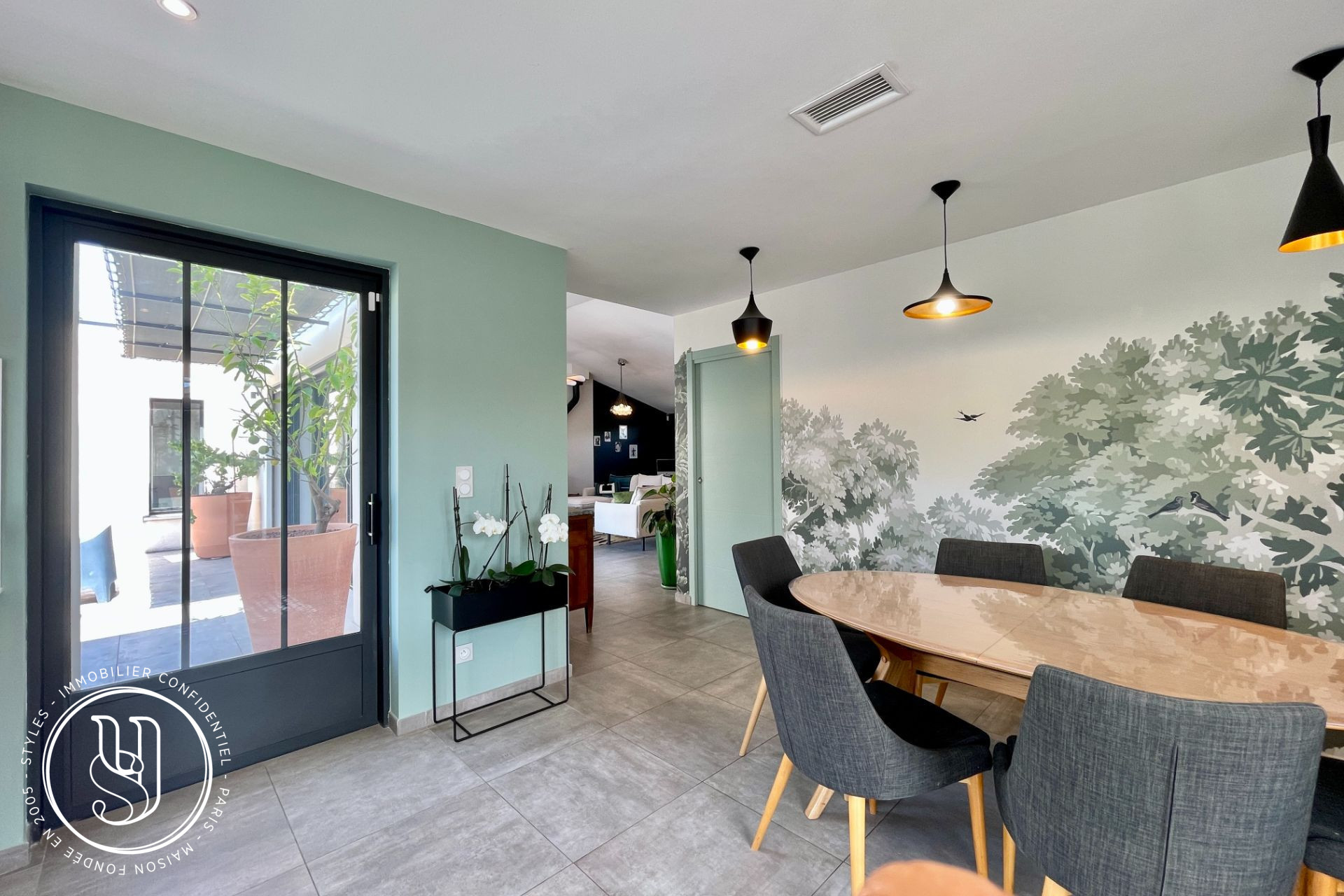 Saint-Rémy-de-Provence - Une villa contemporaine d''exception face aux Alpilles - image 8
