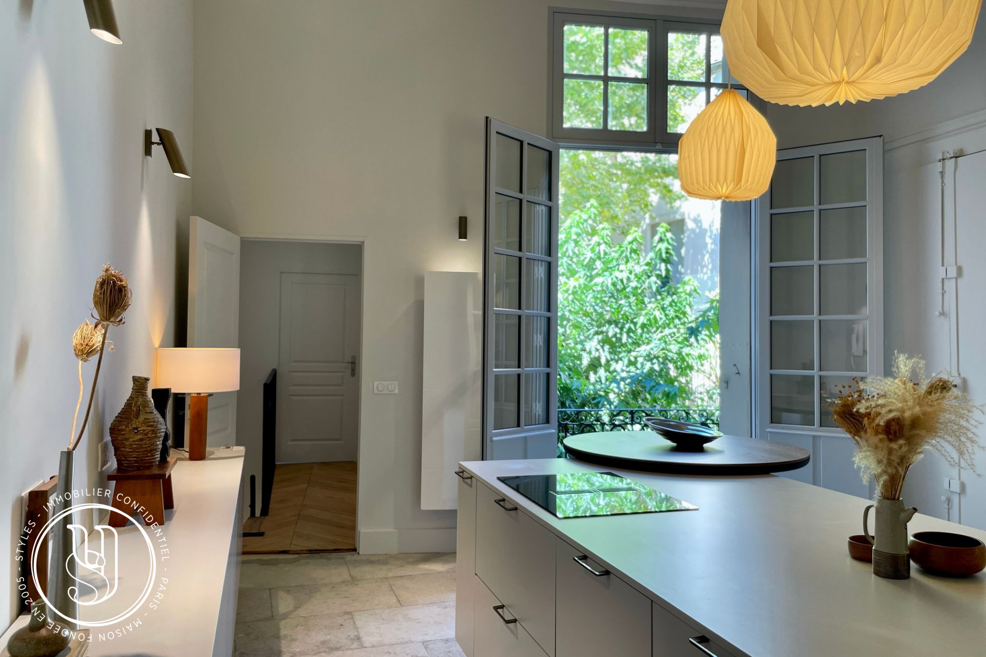 Montpellier - listed historic center - exceptional apartment with private g - image 8