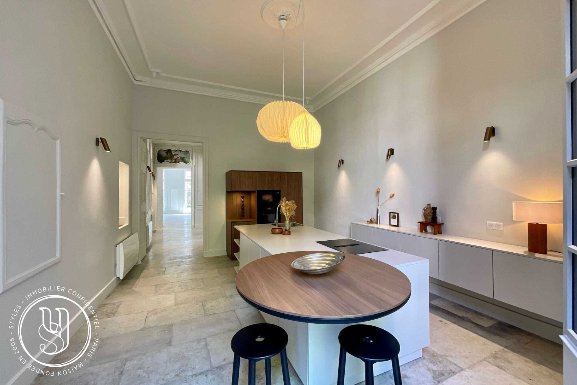 Montpellier - listed historic center - exceptional apartment with private g - image 12