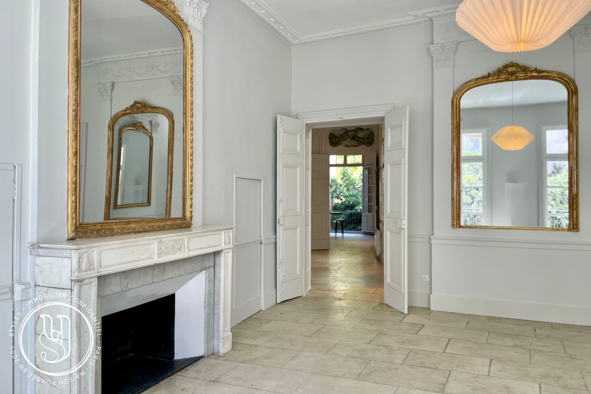 Montpellier - listed historic center - exceptional apartment with private g - image 6