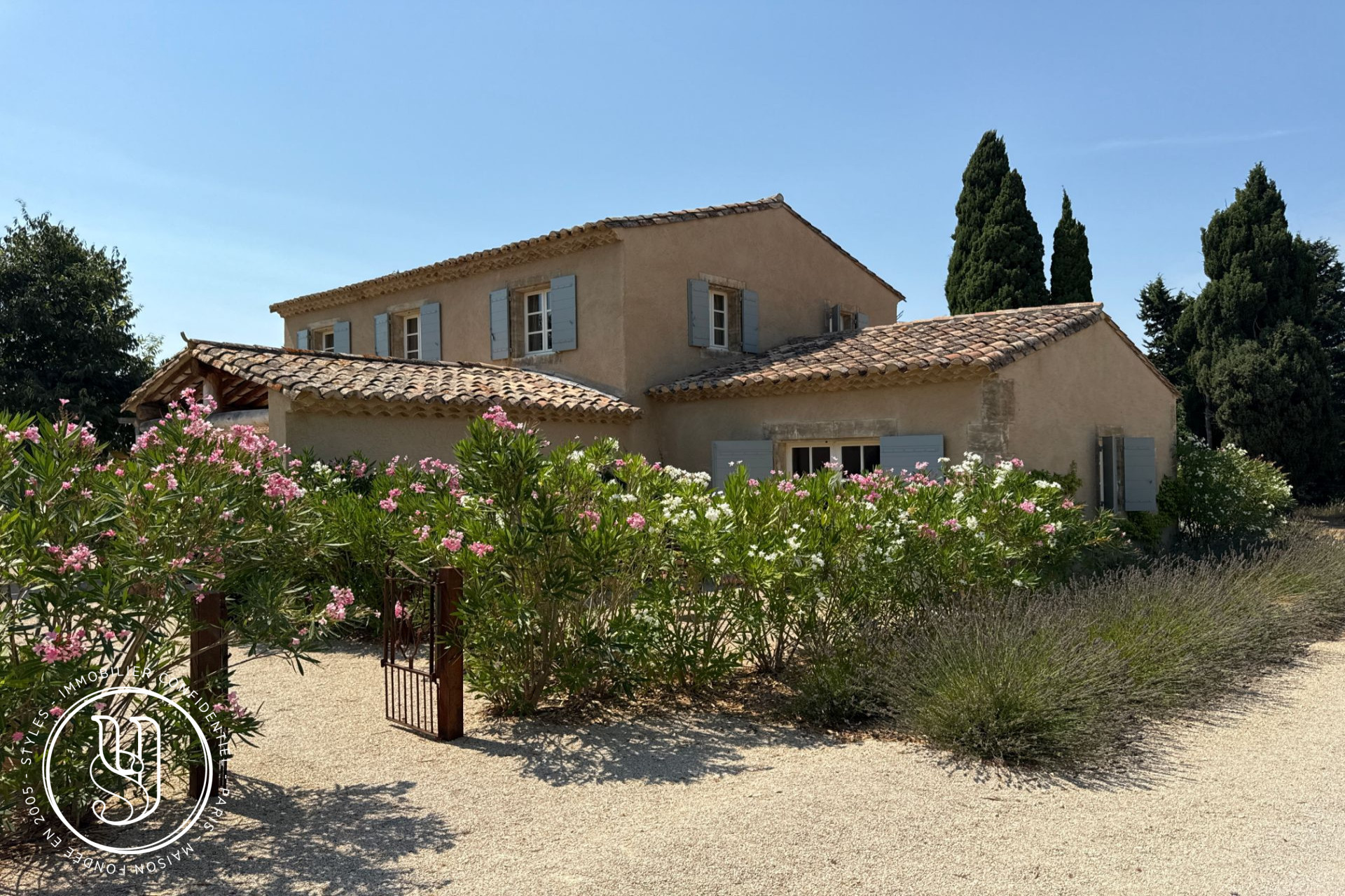 Eygalières - L''essence même de l''élégance provençale - image 19