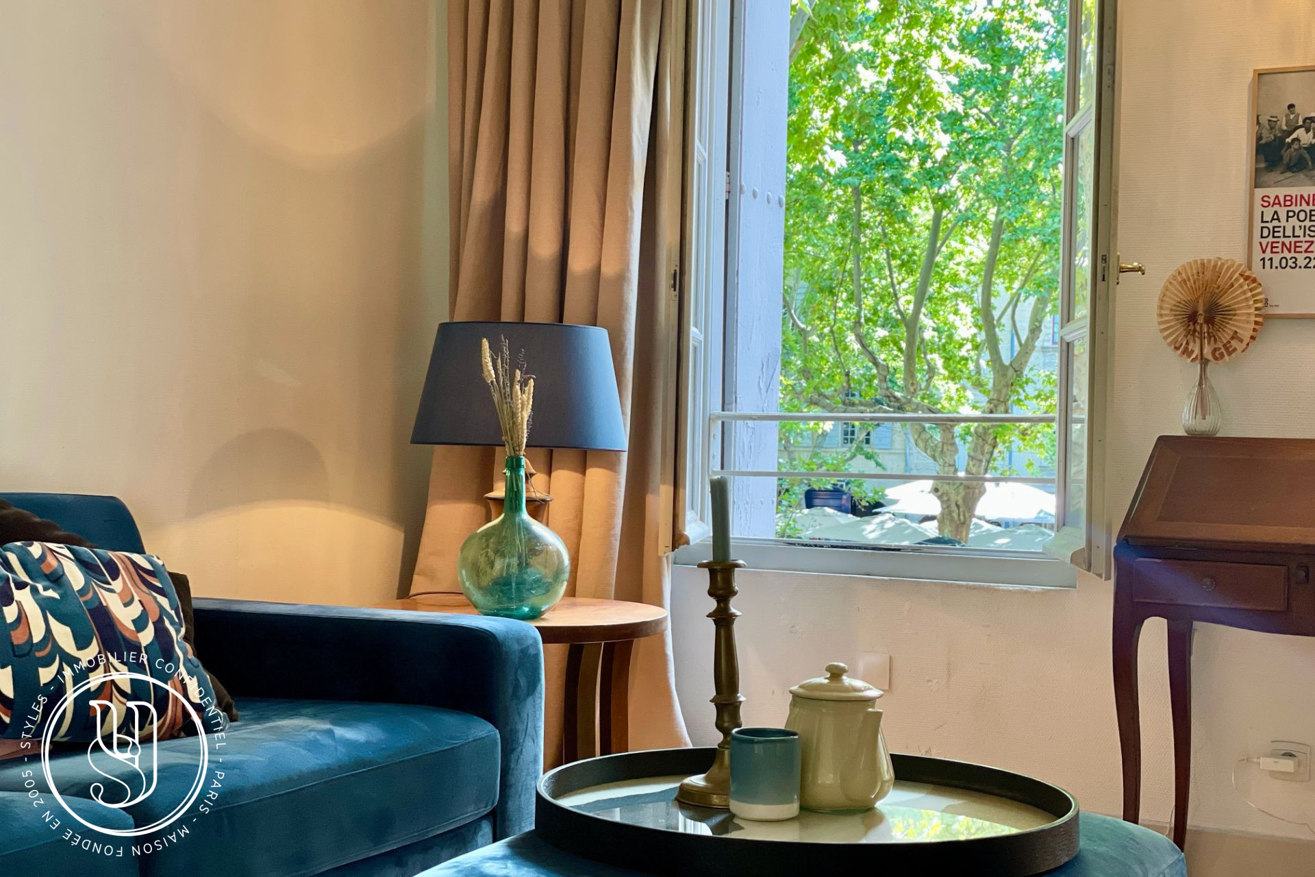 Uzès - herb square, sold, unique location, first floor - image 11
