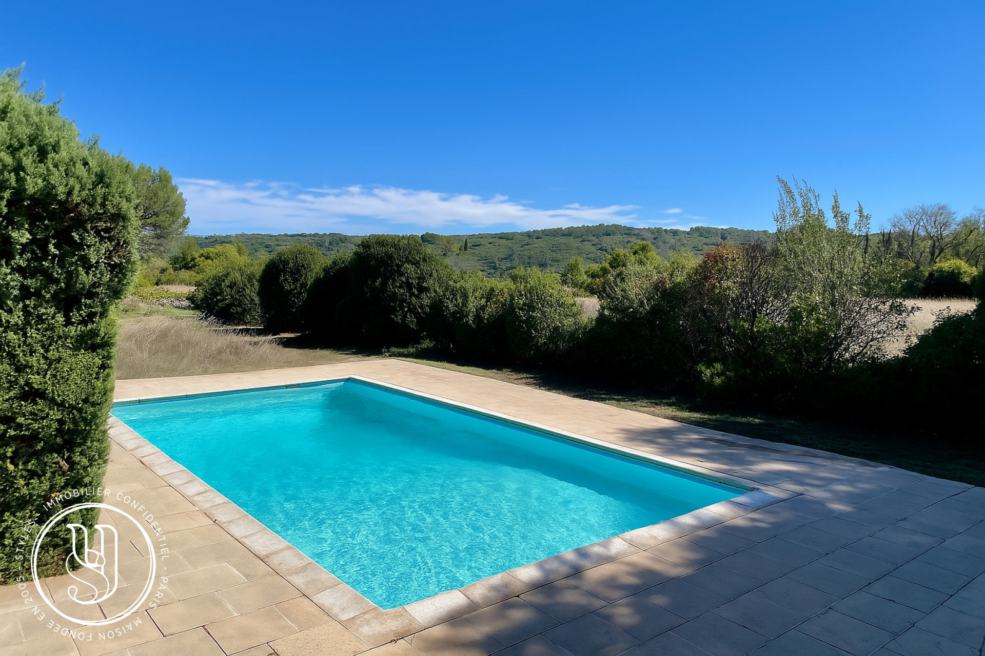 Uzès - 10 minutes walk from Place aux Herbes, surrounded by nature - image 5