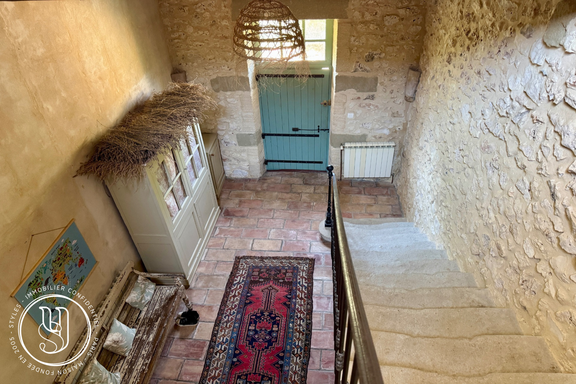 Uzes - Sold by S T Y L E S, nearby - An irresistibly charming propert - image 10