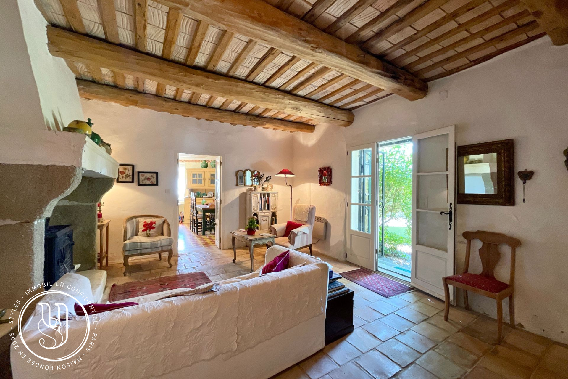 Uzès - close, exclusive, a charming stone house with garden and swimm - image 8