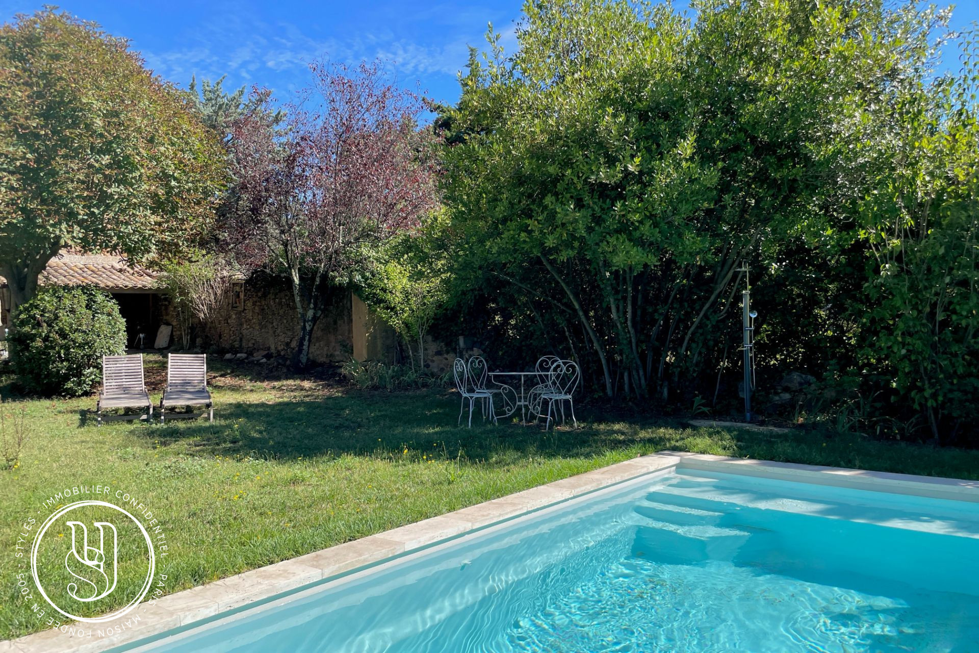 Uzès - nearby, an old farmhouse, its beautiful garden, and its outbui - image 19