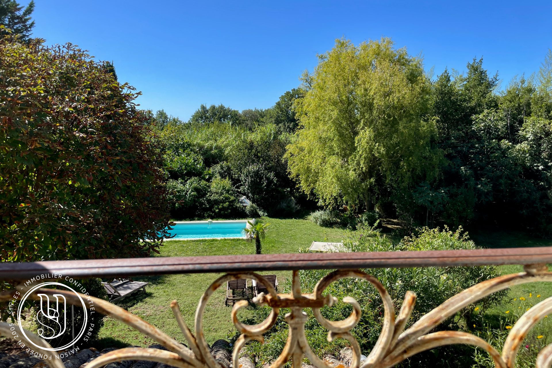 Uzès - nearby, an old farmhouse, its beautiful garden, and its outbui - image 5