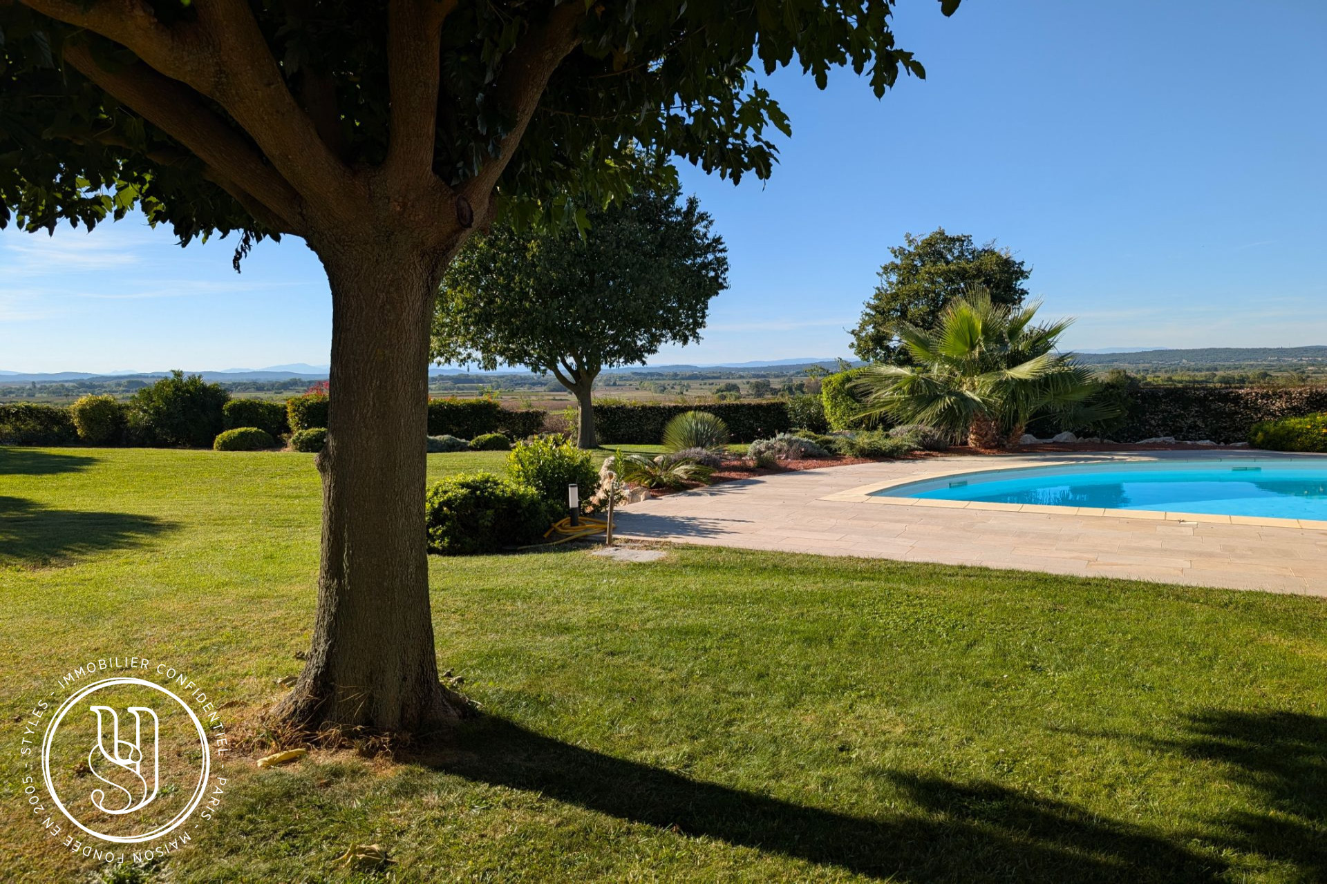 Uzès - close, house with views located in a popular village - image 5