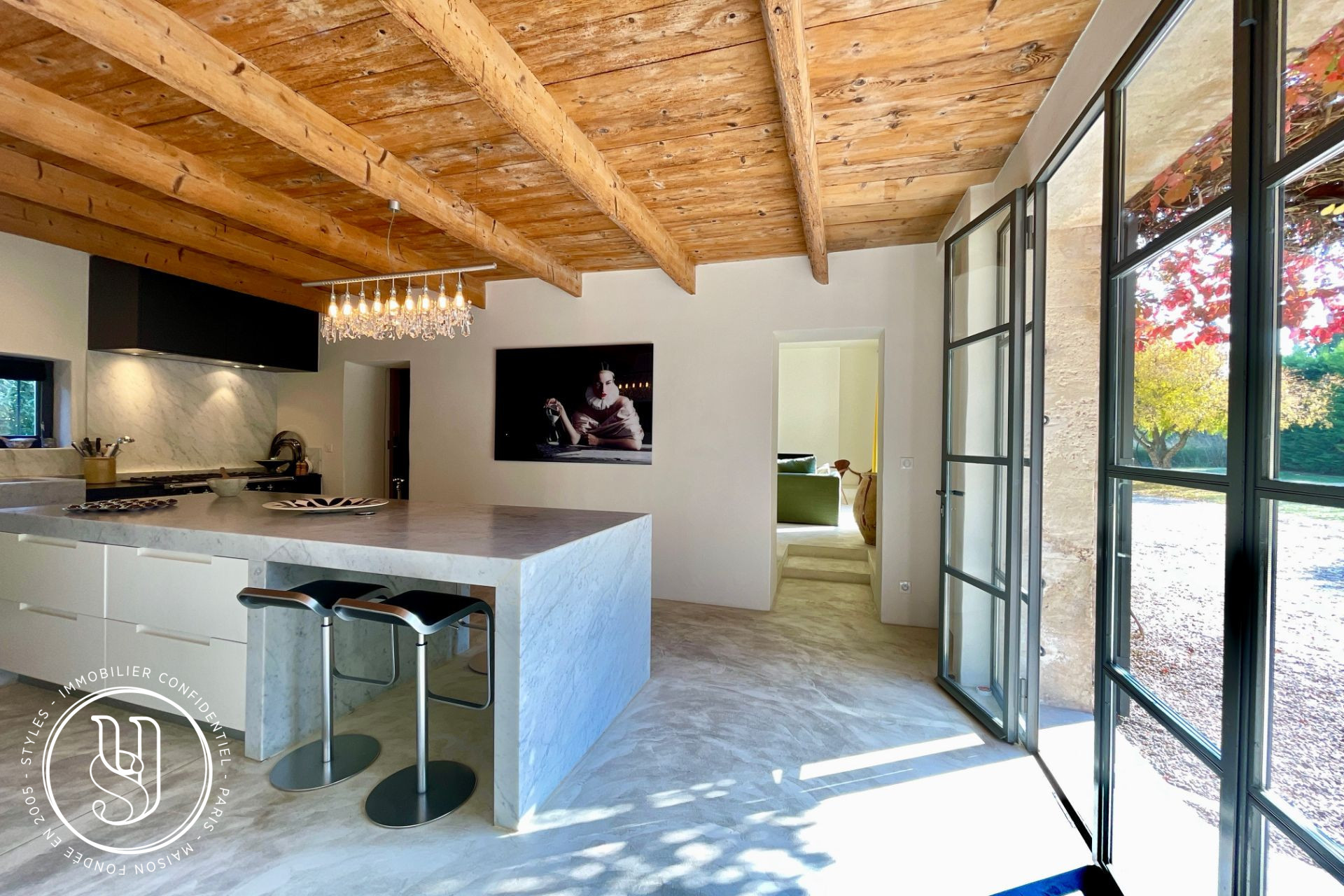 Saint-Rémy-de-Provence - A fully renovated Provençal farmhouse - image 13