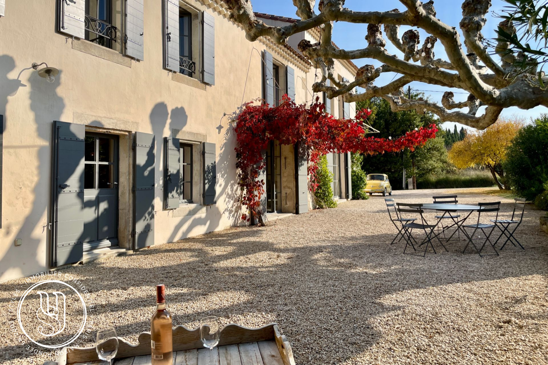 Saint-Rémy-de-Provence - A fully renovated Provençal farmhouse - image 8