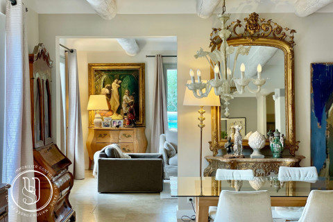 Saint-Rémy-de-Provence - sous compromis S T Y L E S, Une élégante maison rénovée avec v - image 1