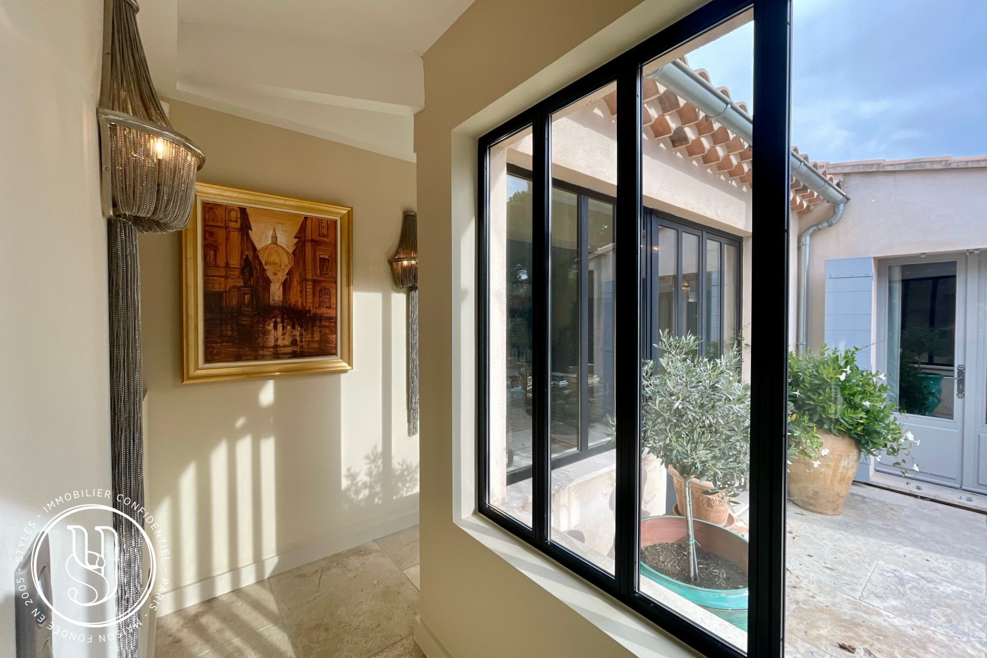 Saint-Rémy-de-Provence - under contract S T Y L E S, An elegant renovated house with a  - image 18