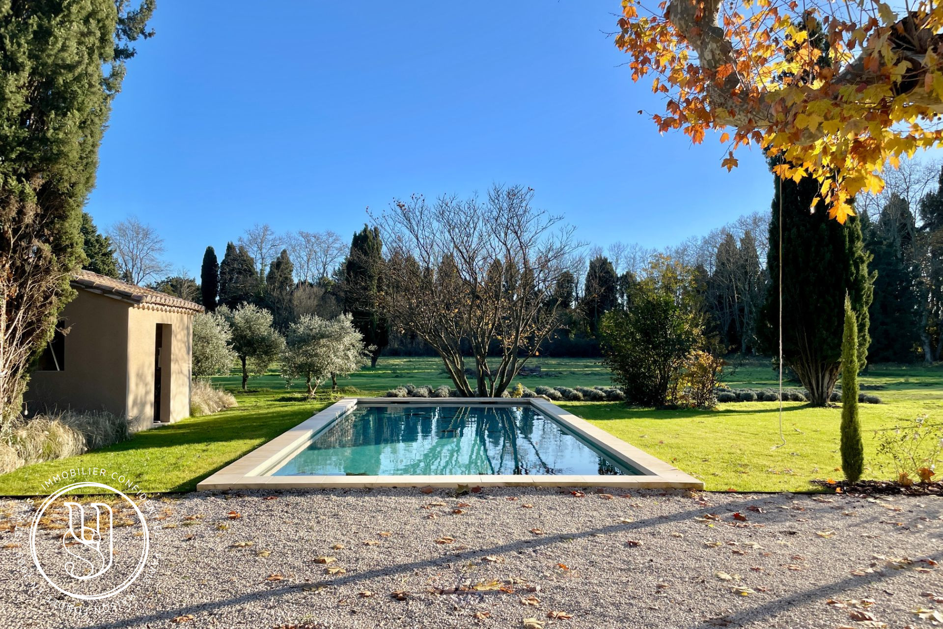 Eygalières - proche, authentique mas en pierre rénové - image 17