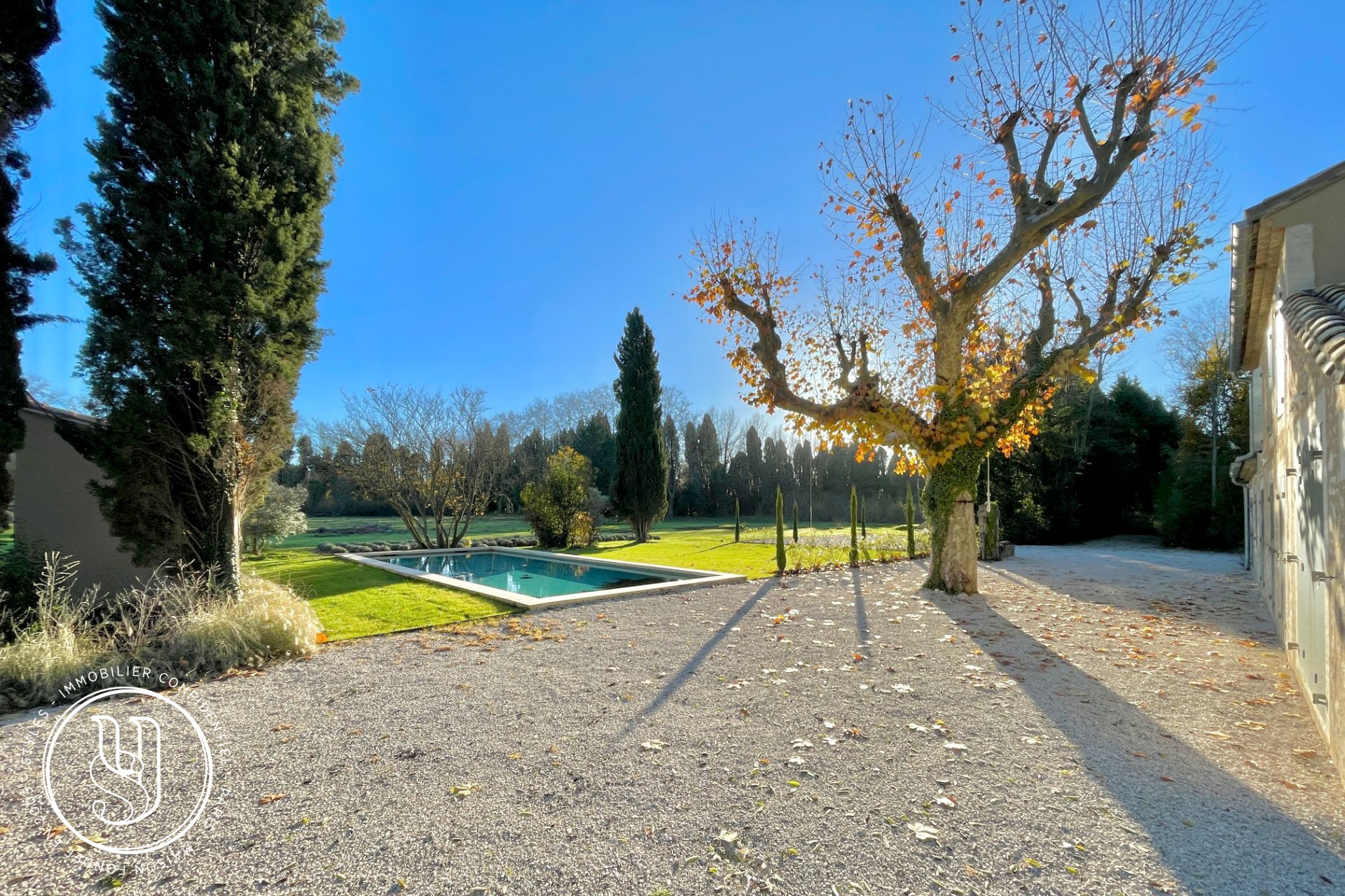 Eygalières - proche, authentique mas en pierre rénové - image 5