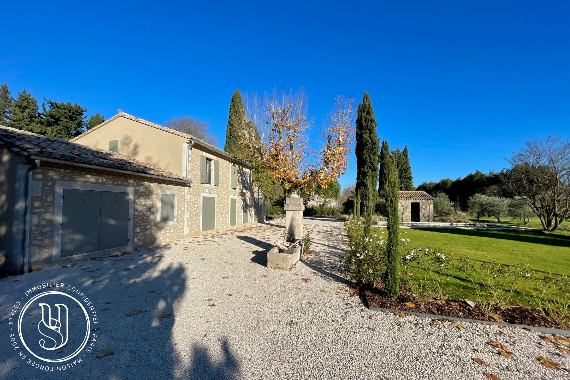 Eygalières - proche, authentique mas en pierre rénové - image 20
