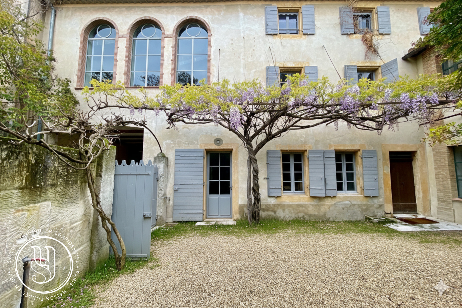 Saint-Rémy-de-Provence -  - Une adresse d''exception, un lieu confidentiel. - image 2
