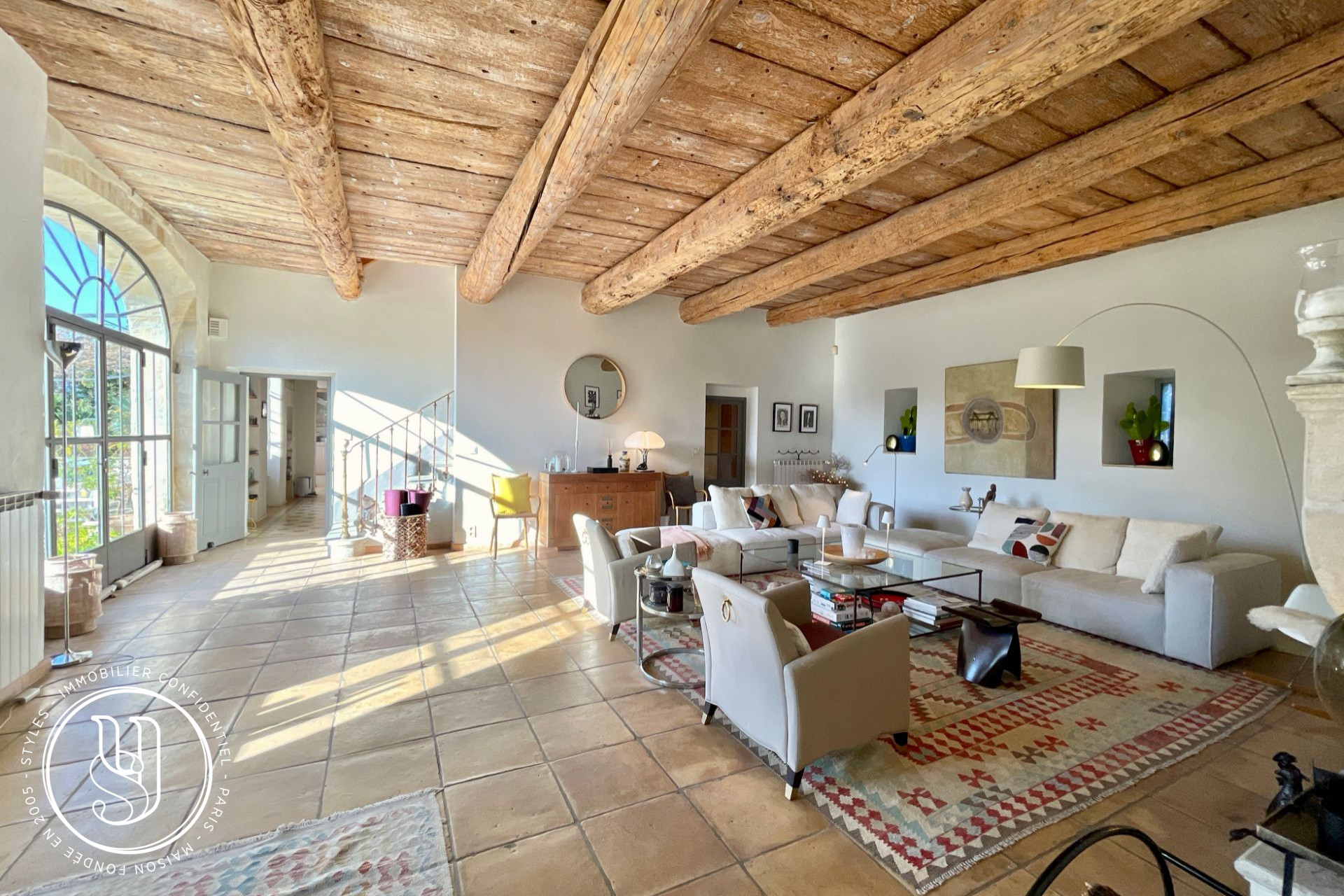 Saint-Rémy-de-Provence - close by, a charming house in the heart of a Provençal village - image 4