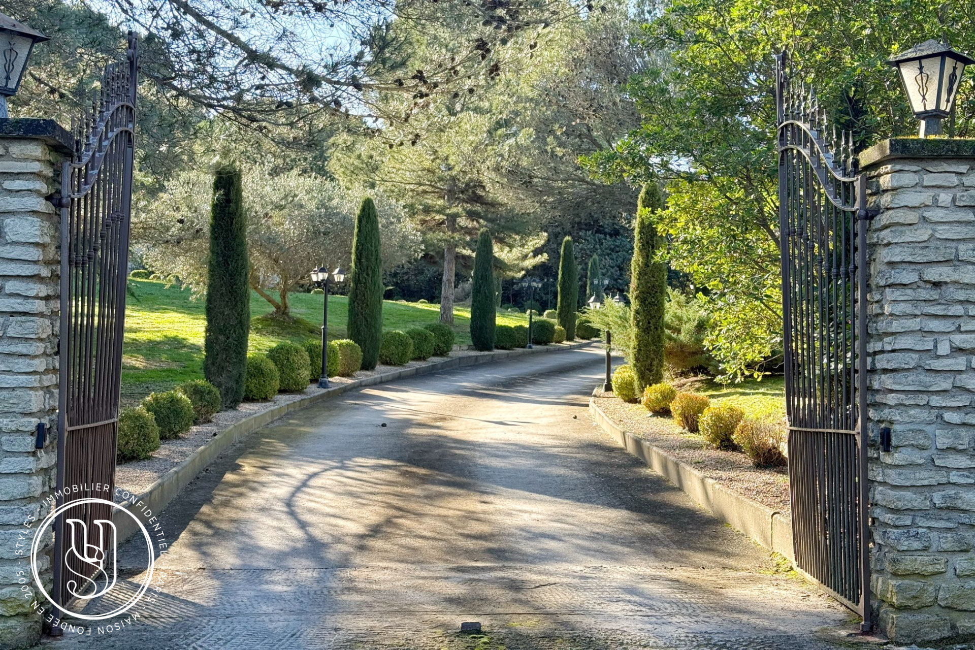 Eygalières - proche, Propriété de caractère à fort potentiel - image 15