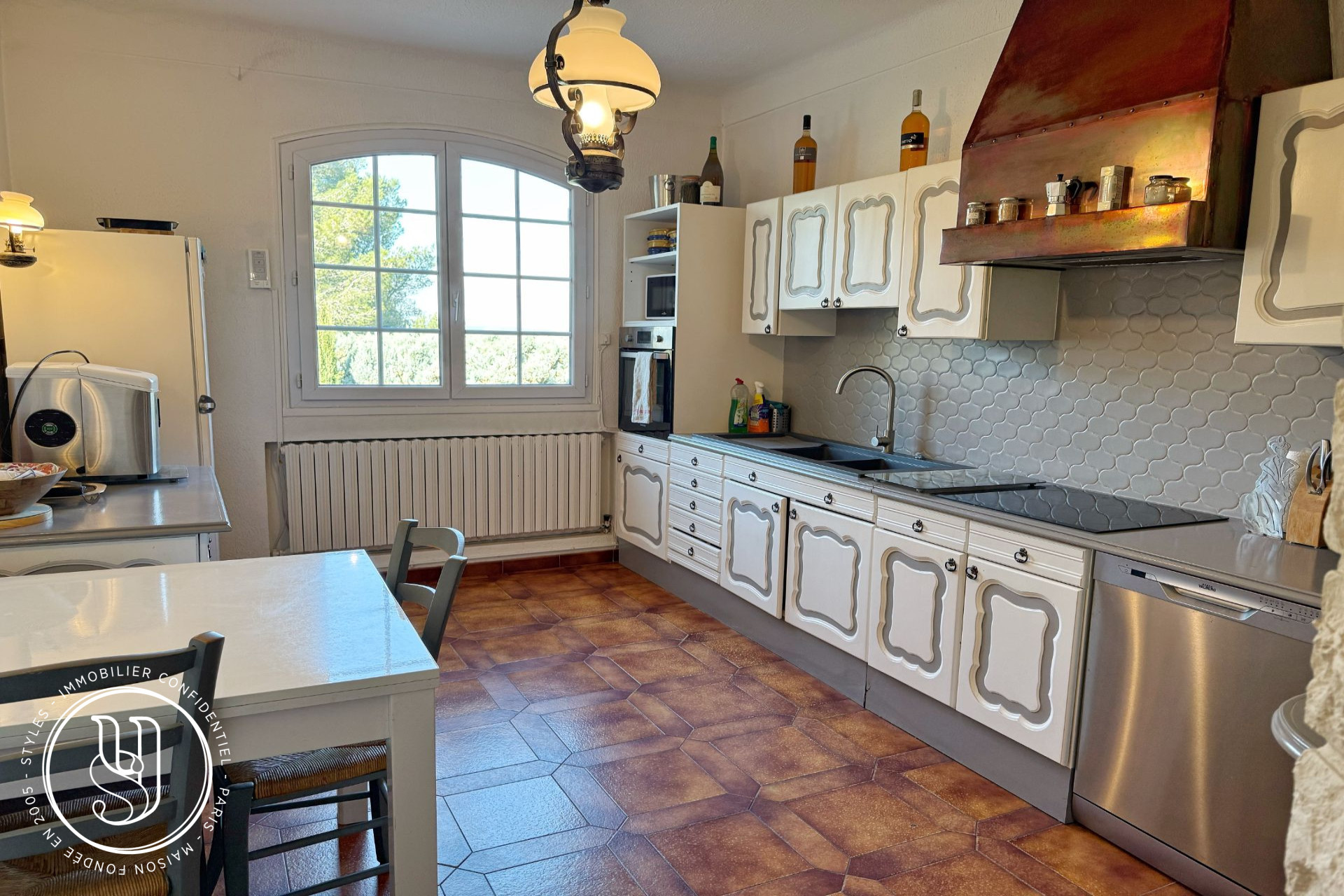Eygalières - proche, Propriété de caractère à fort potentiel - image 10