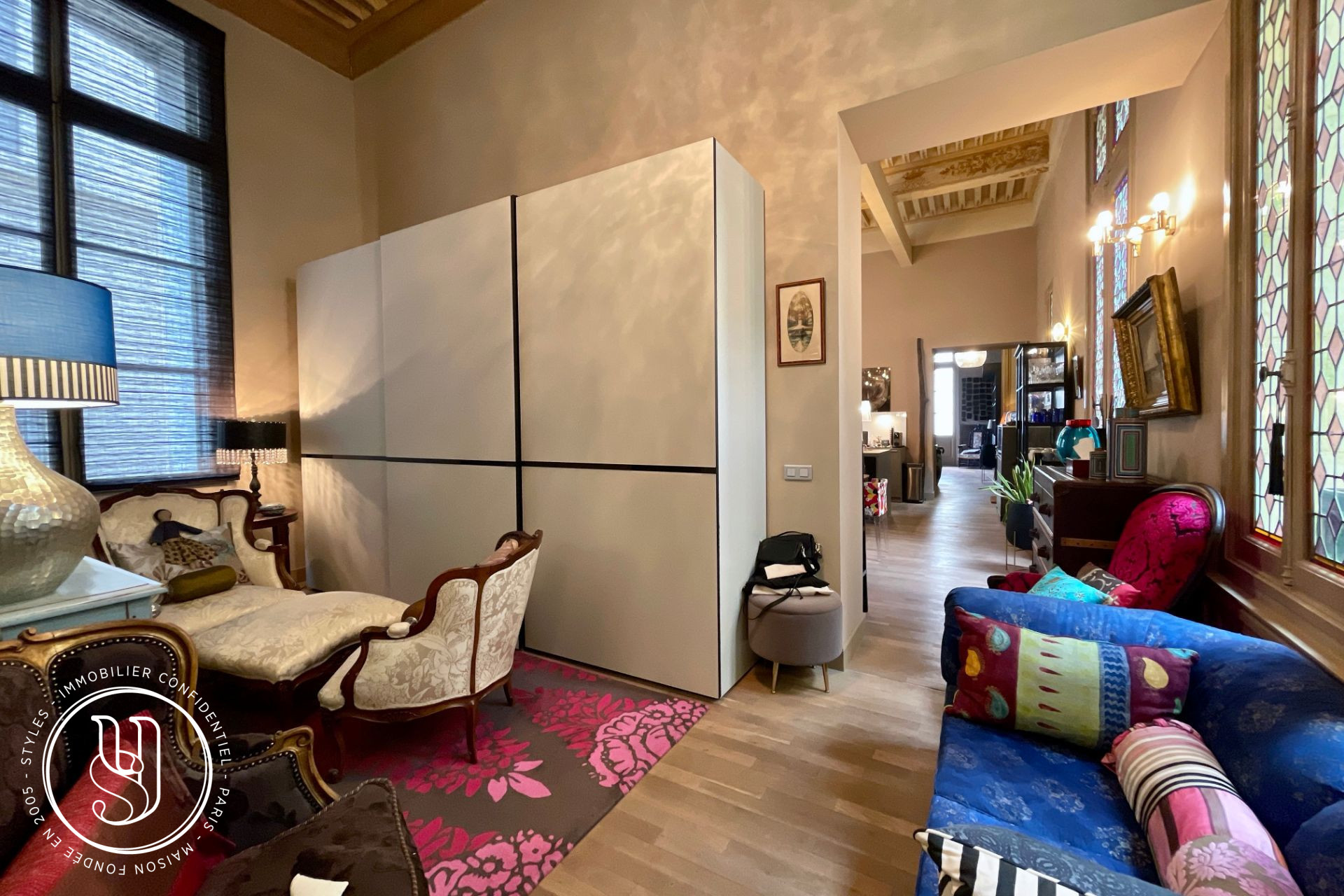 Montpellier - Apartment of 152m² with elevator and balcony overlooking Place - image 16