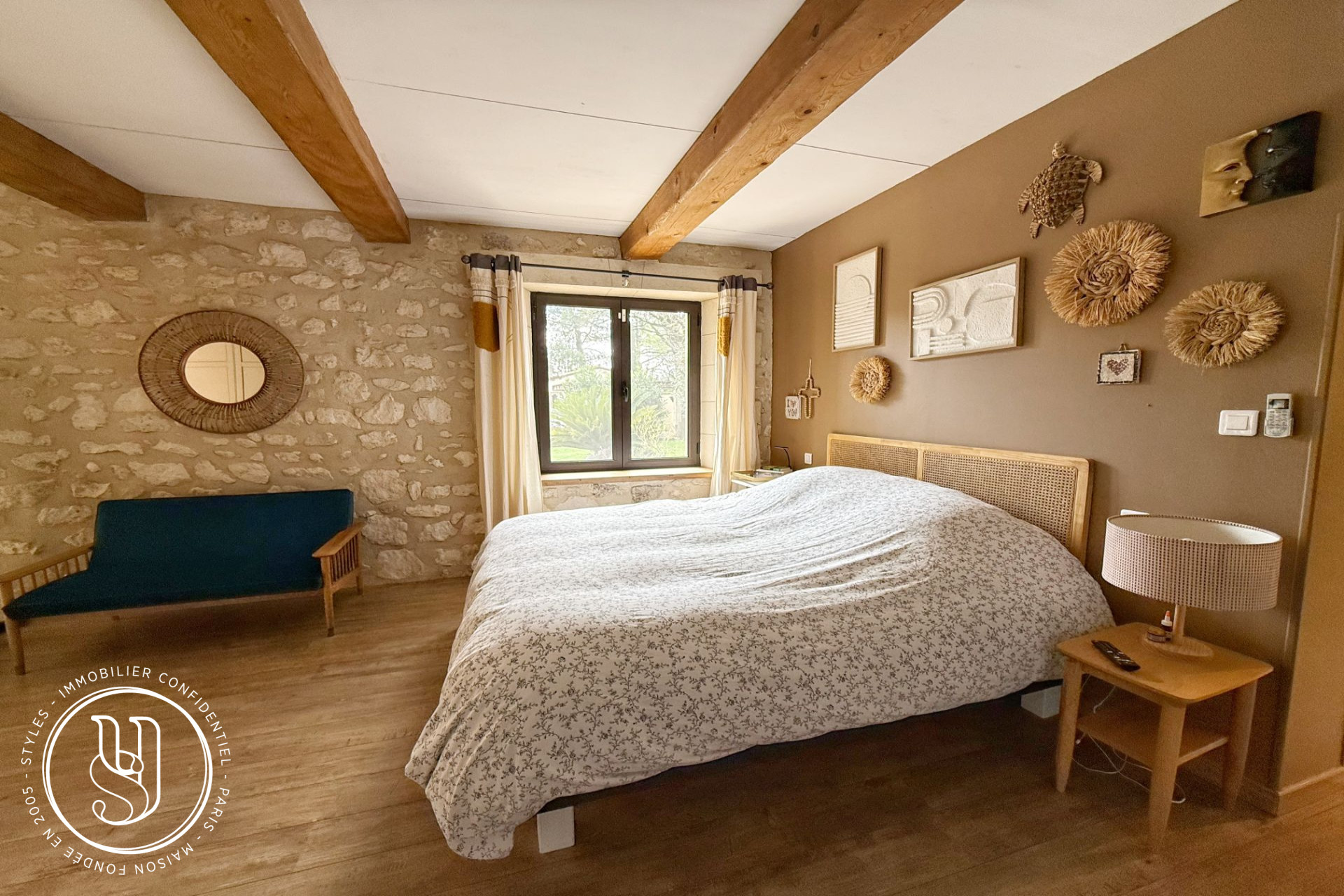 Eygalières - proche, mas de village rénové - image 17