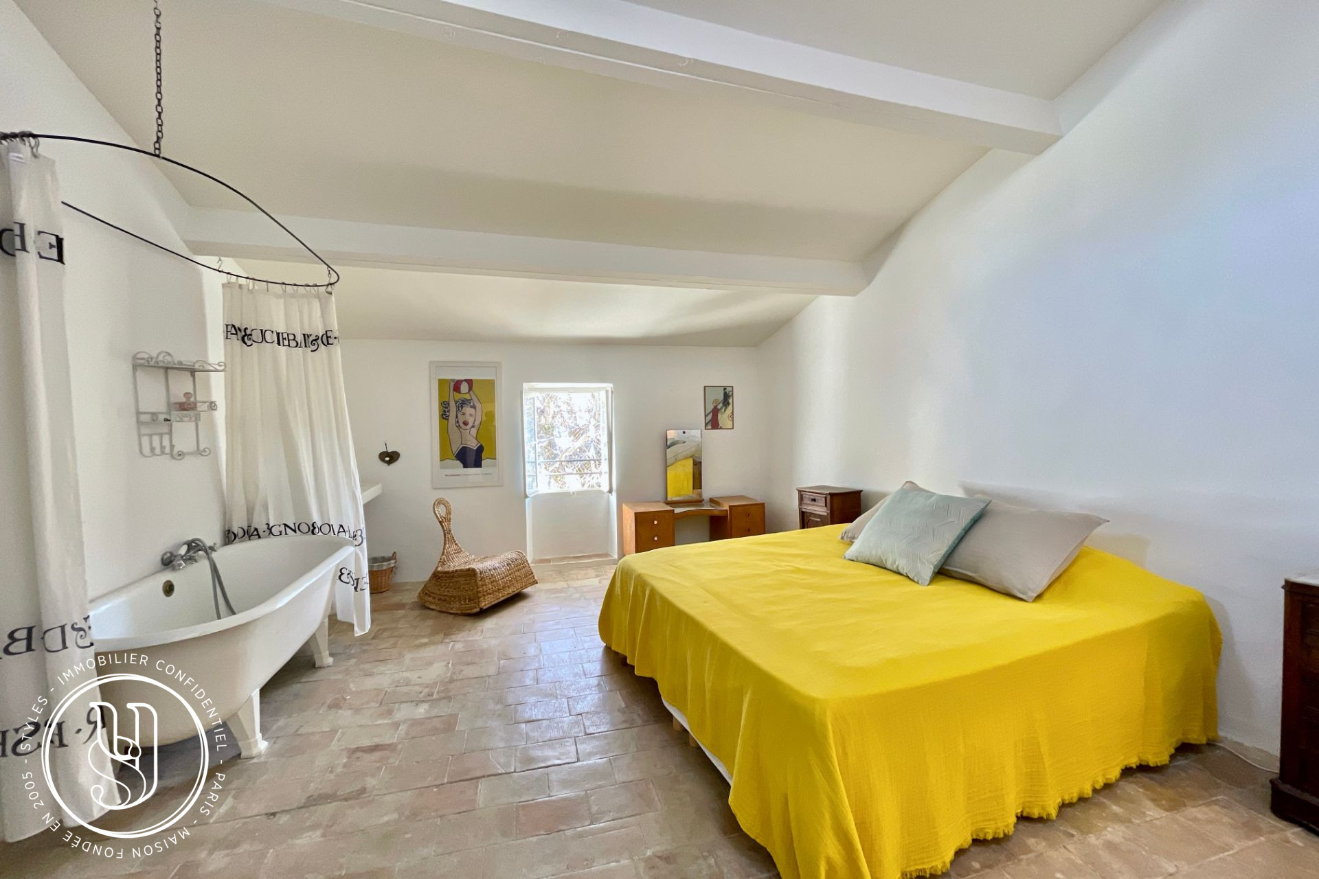 Saint-Rémy-de-Provence - proche, une demeure de charme au coeur d''un village provençal - image 12