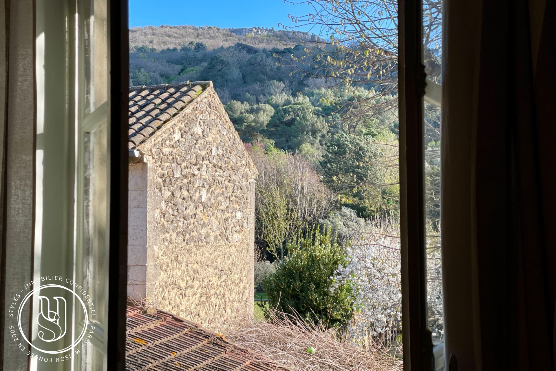 Saint-Rémy-de-Provence - proche, une demeure de charme au coeur d''un village provençal - image 13