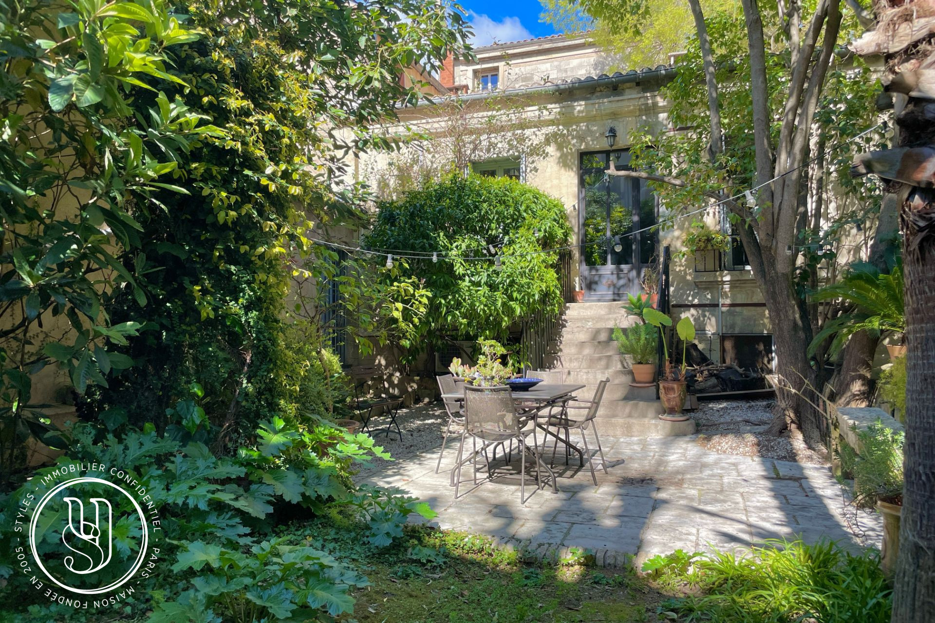 Montpellier - Foch district, quiet location, a property with a private garde - image 13