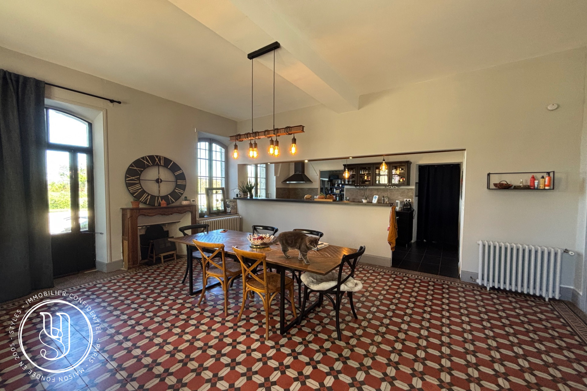 Uzès - close by, a charming Provençal estate - image 11