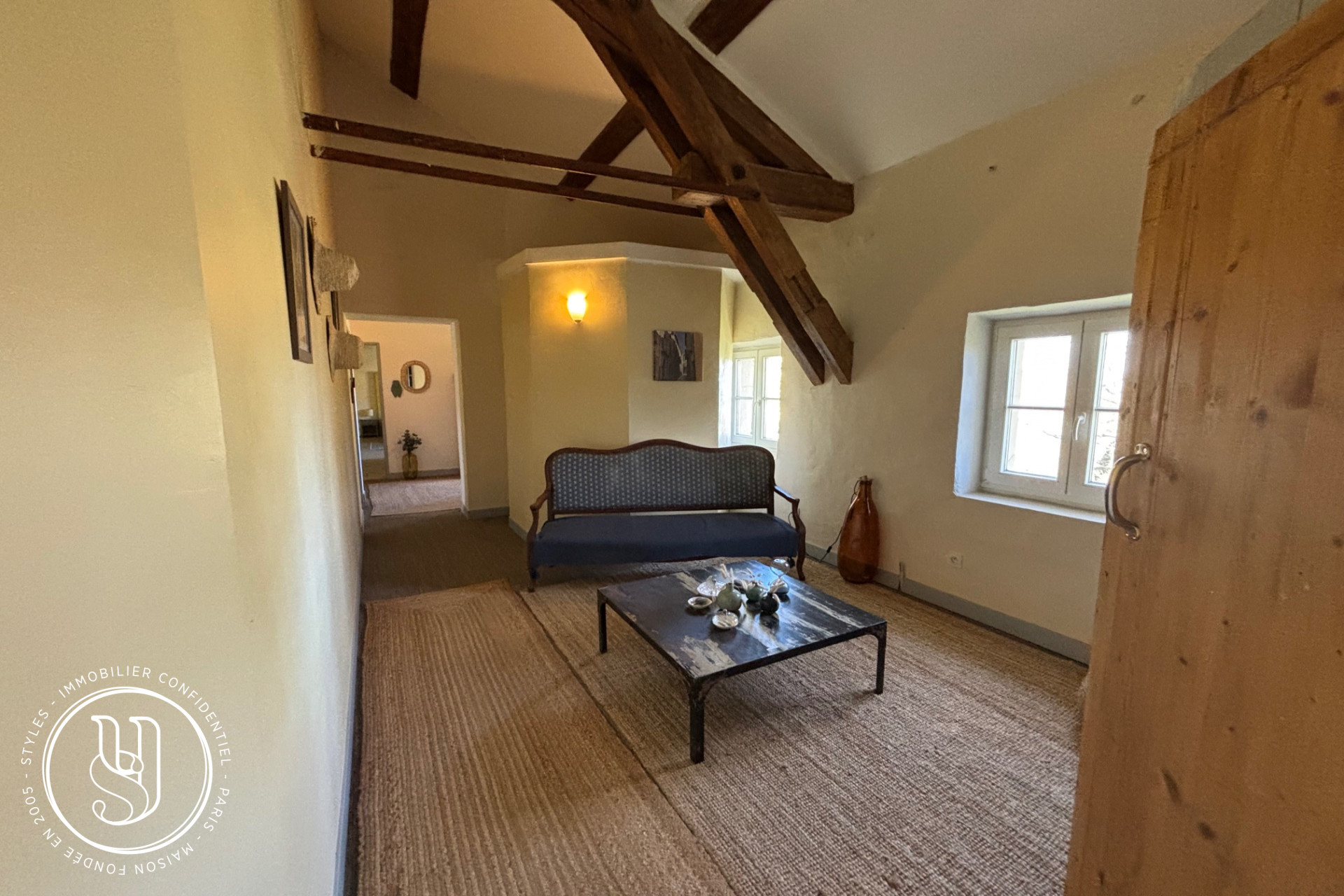 Uzès - close by, a charming Provençal estate - image 16