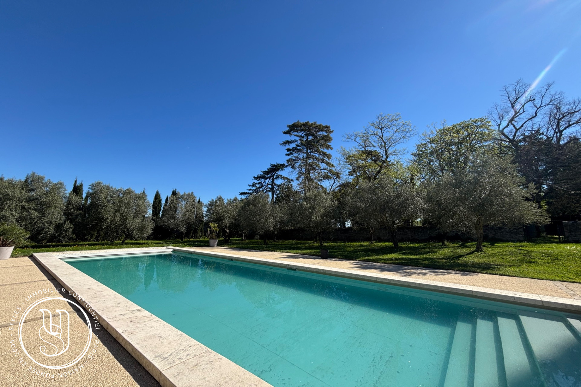 Uzès - close by, a charming Provençal estate - image 15