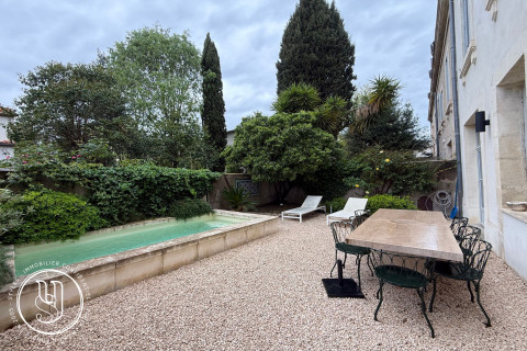 Montpellier - Montpellier, quartier recherché, hôtel particulier avec jardin - image 1