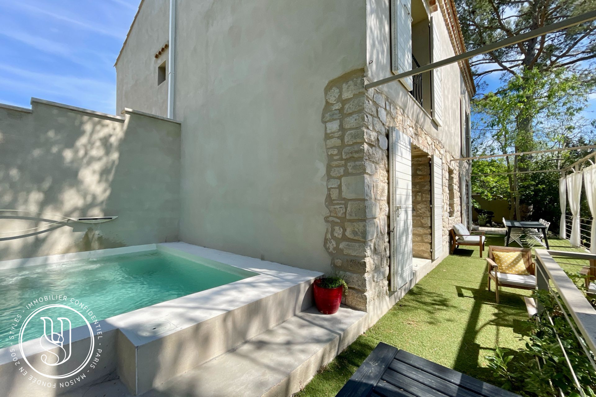 Uzes - close, La dolce vita in Uzège - image 2