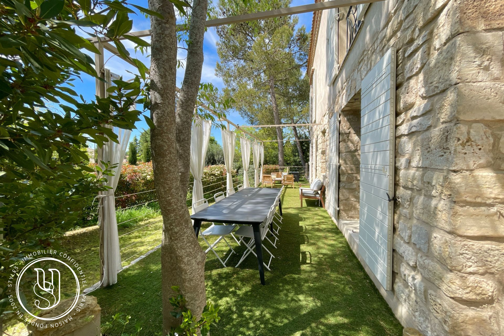 Uzes - close, La dolce vita in Uzège - image 4
