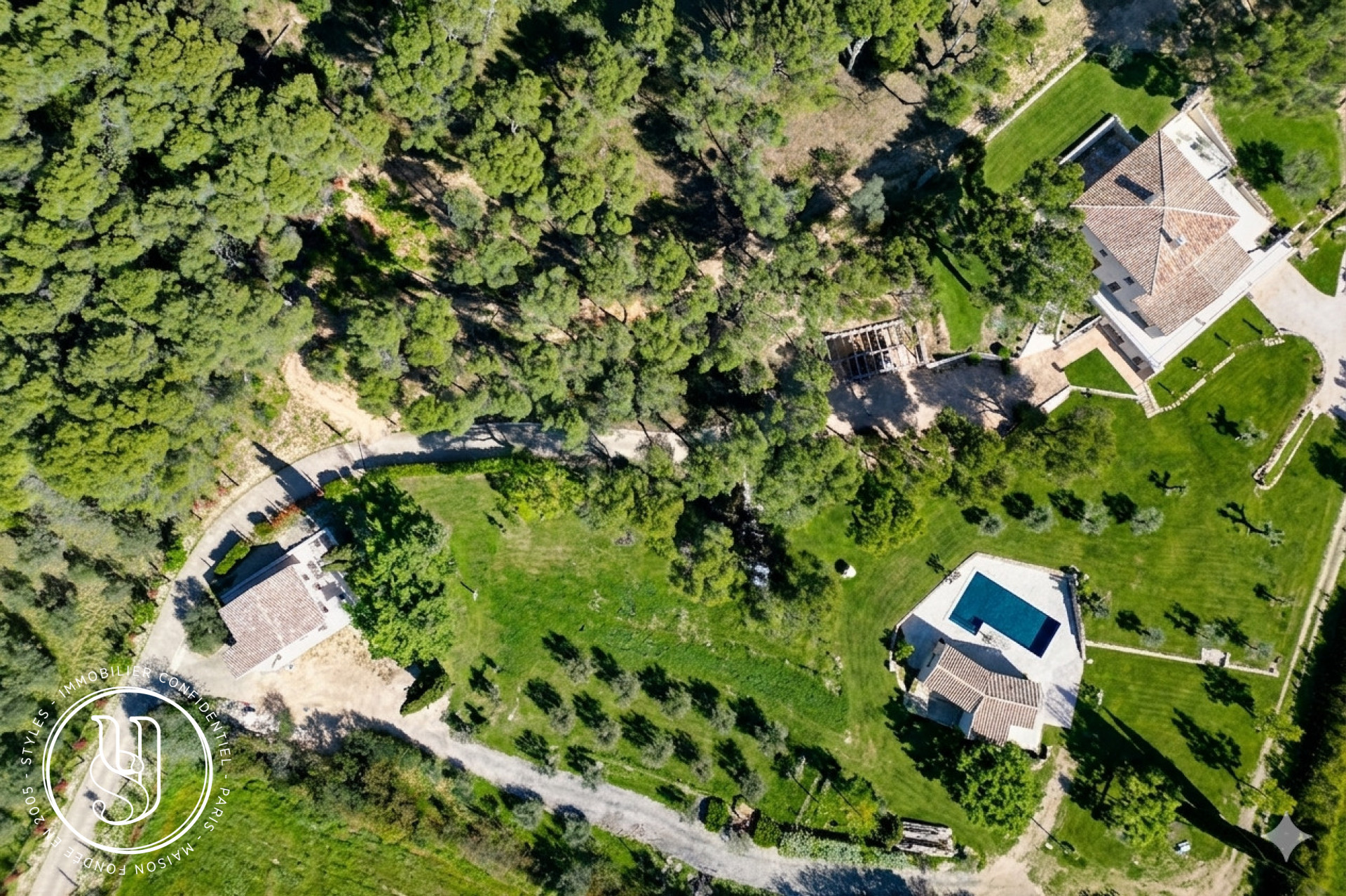 Arles - BARBEGAL ? Exceptional Estate at the Gates of the Alpilles - image 11