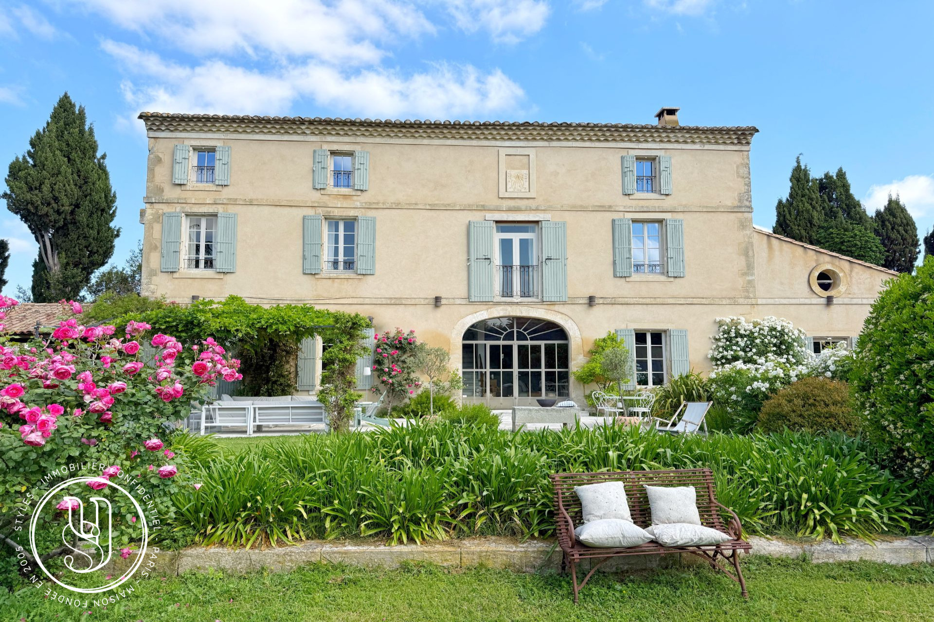 Saint-Rémy-de-Provence - close by, a charming house in the heart of a Provençal village - image 15