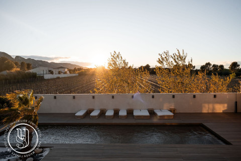 Eygalières - A contemporary signature with views - image 1