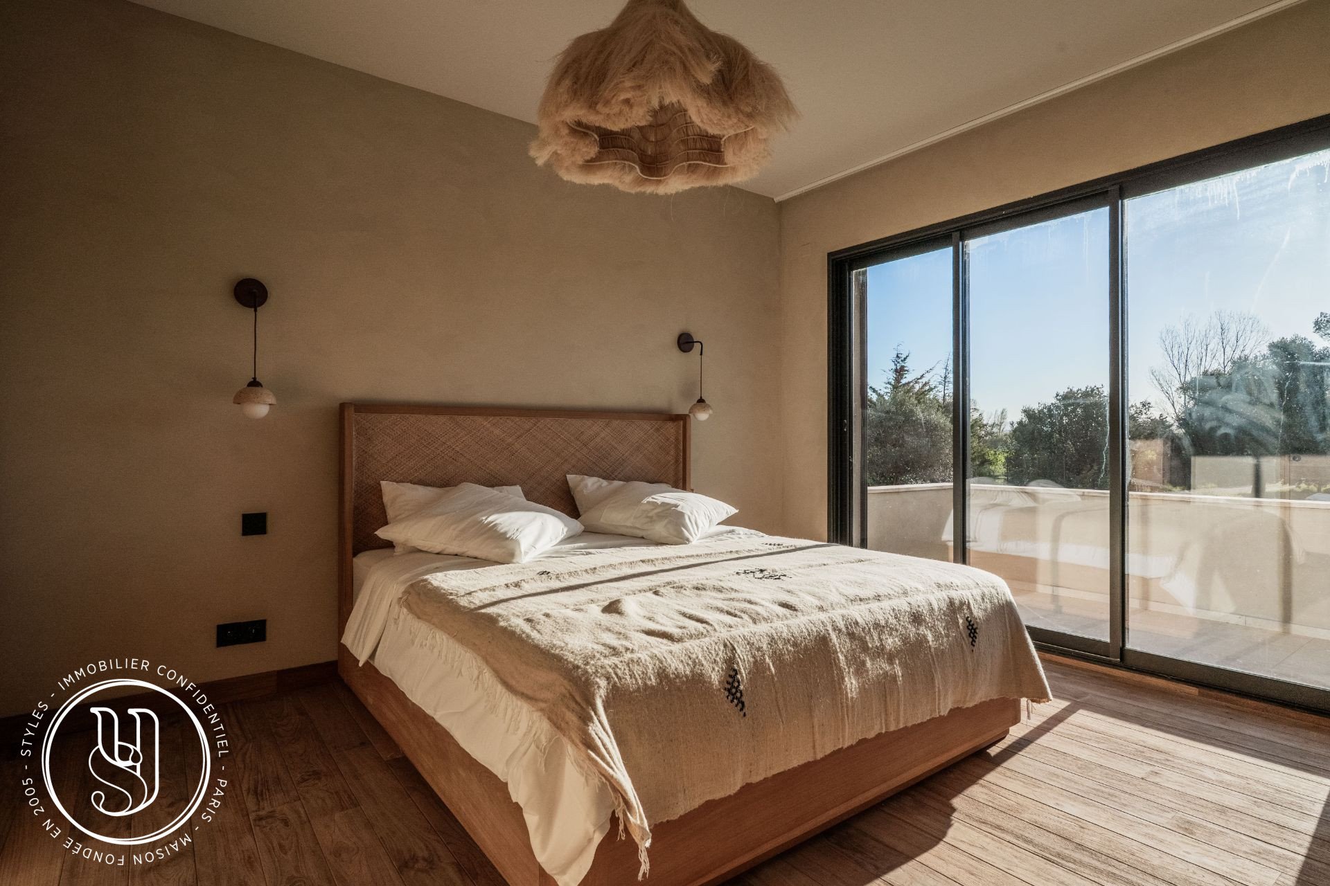 Eygalières - A contemporary signature with views - image 12