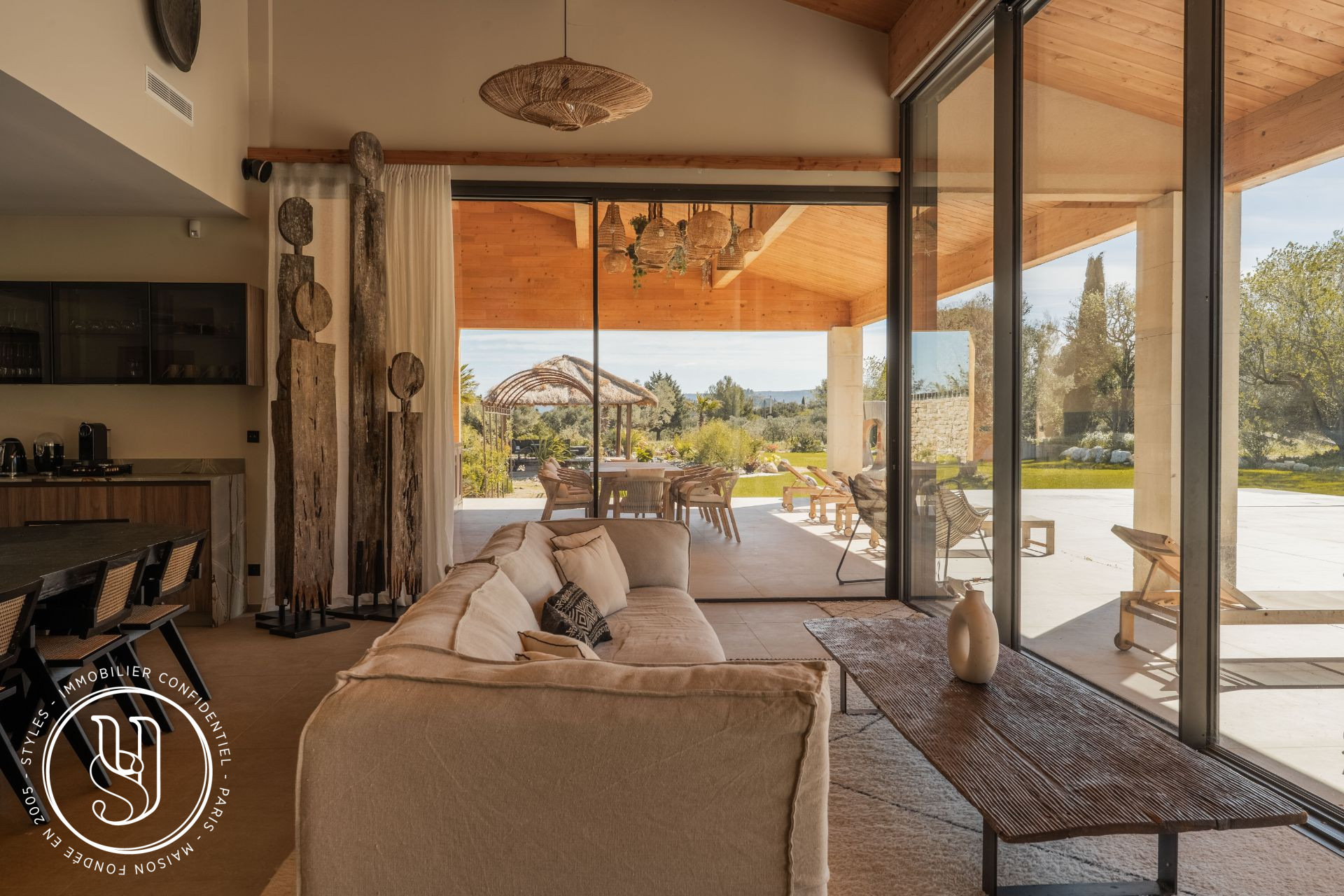 Eygalières - An exceptional property overlooking the Alpilles - image 5
