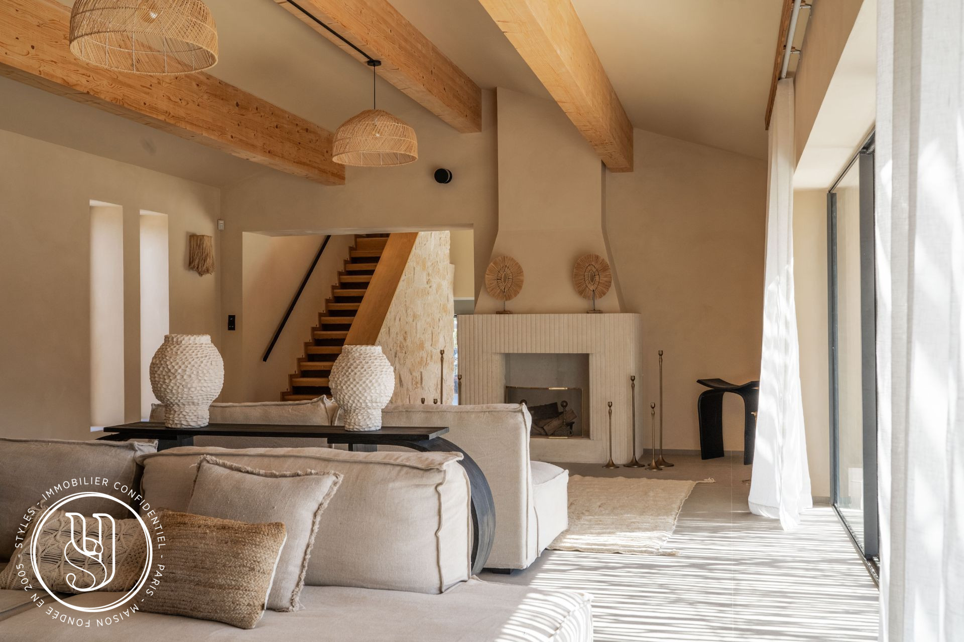 Eygalières - An exceptional property overlooking the Alpilles - image 10