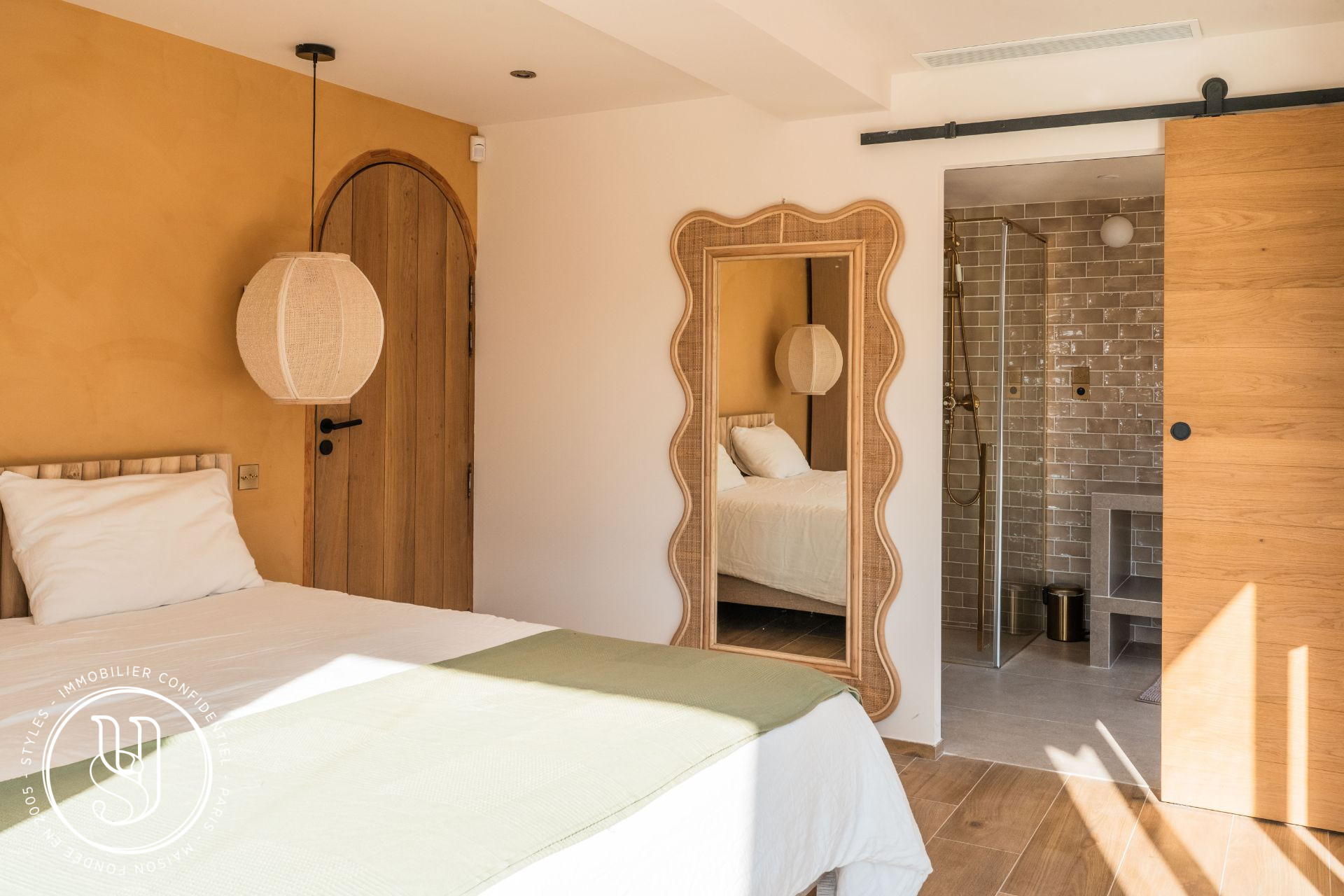 Eygalières - An exceptional property overlooking the Alpilles - image 16
